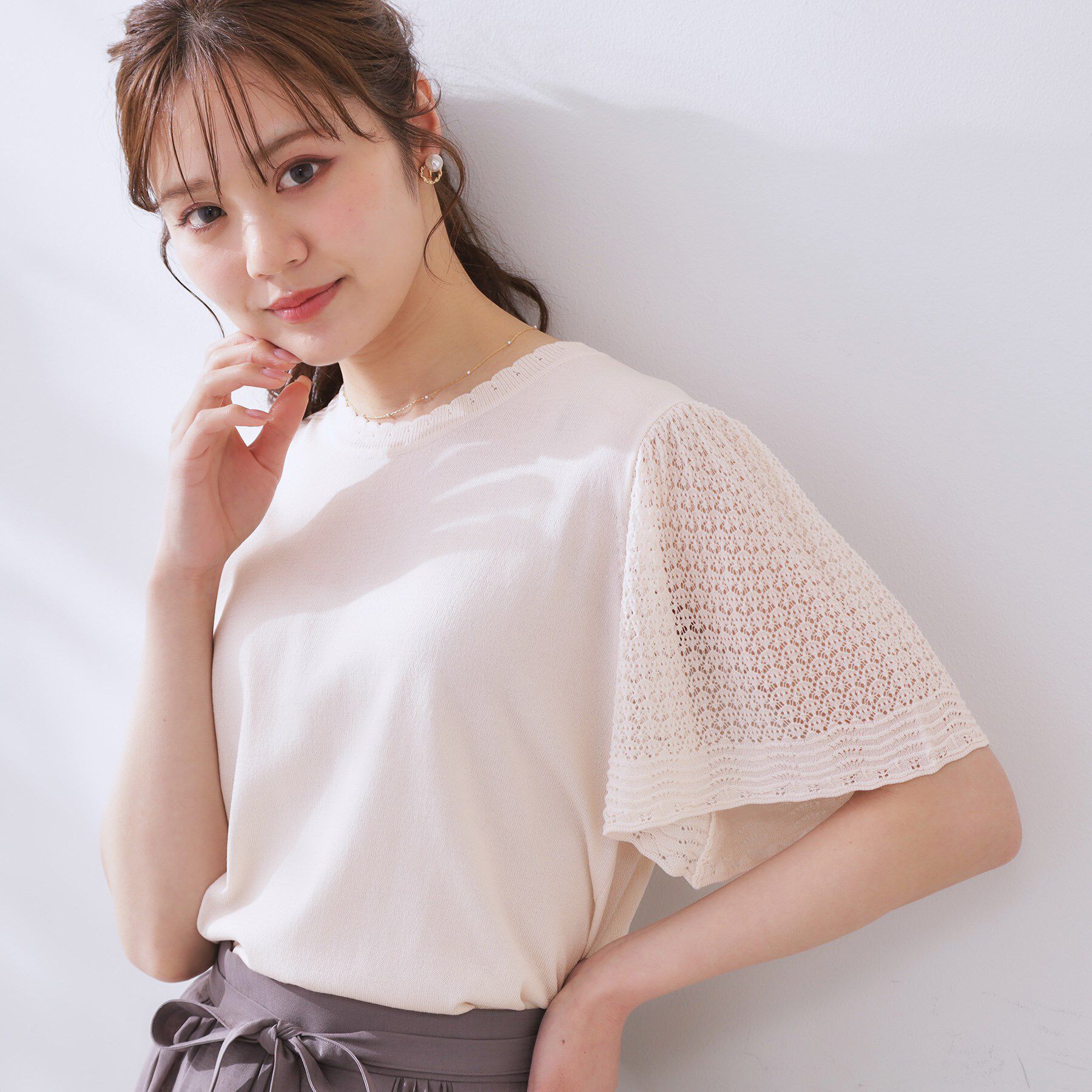 Couture broach「【手洗い可能・UV・アンチピリング・接触冷感・二の腕カバー】透かし袖ニットトップス」|ニット・セーター|オフホワイト(003