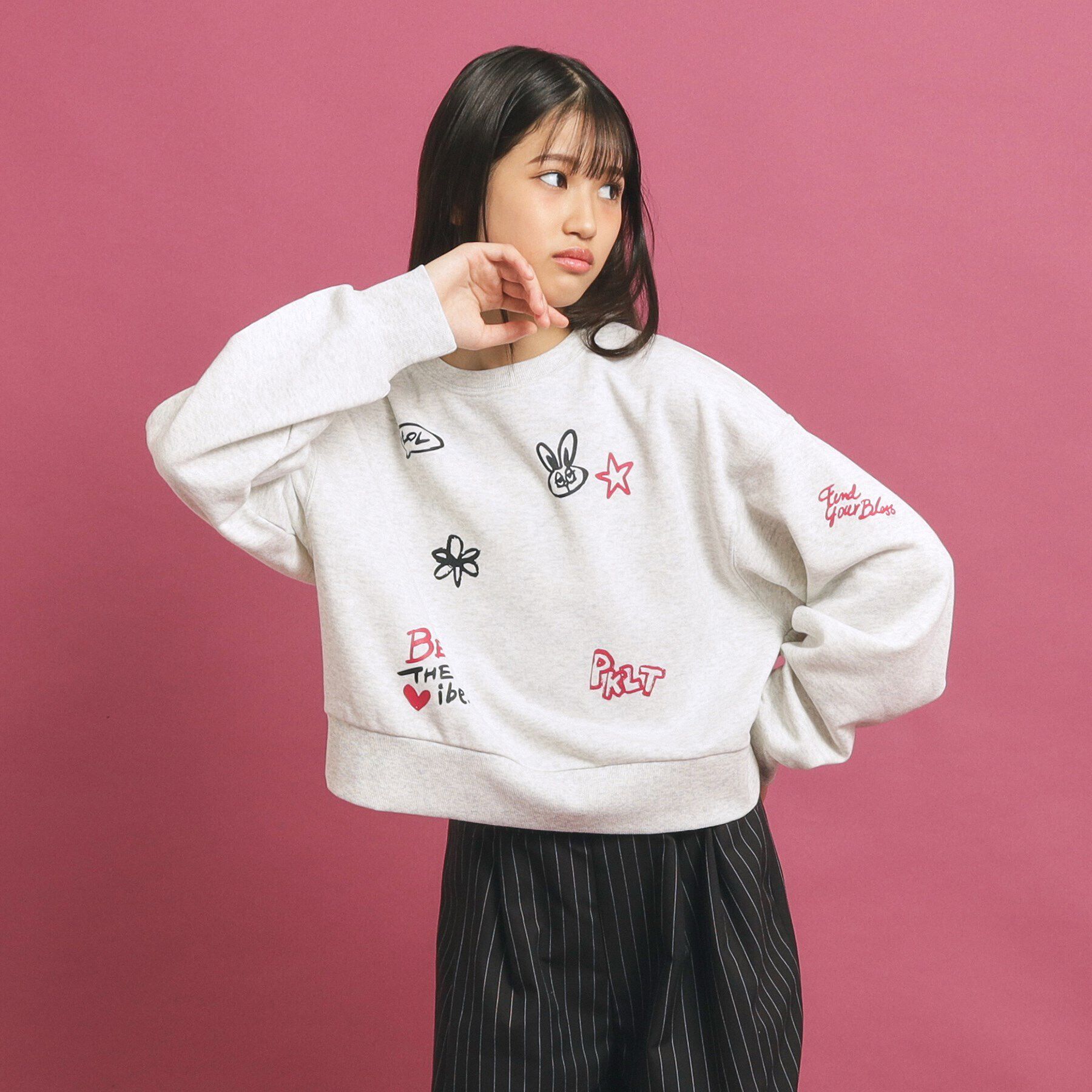 PINK-latte「落書き風プリント短丈プルオーバー」|Tシャツ・カットソー|