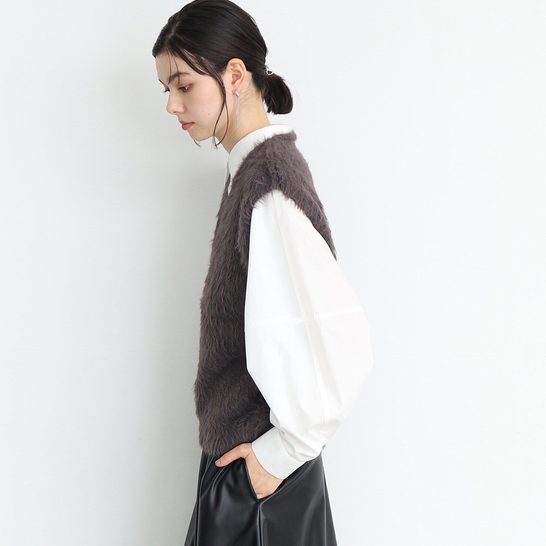 THE SHOP TK「【ヒルナンデス！で紹介】Vネックフェザーベスト/洗える」|ベスト・ジレ|