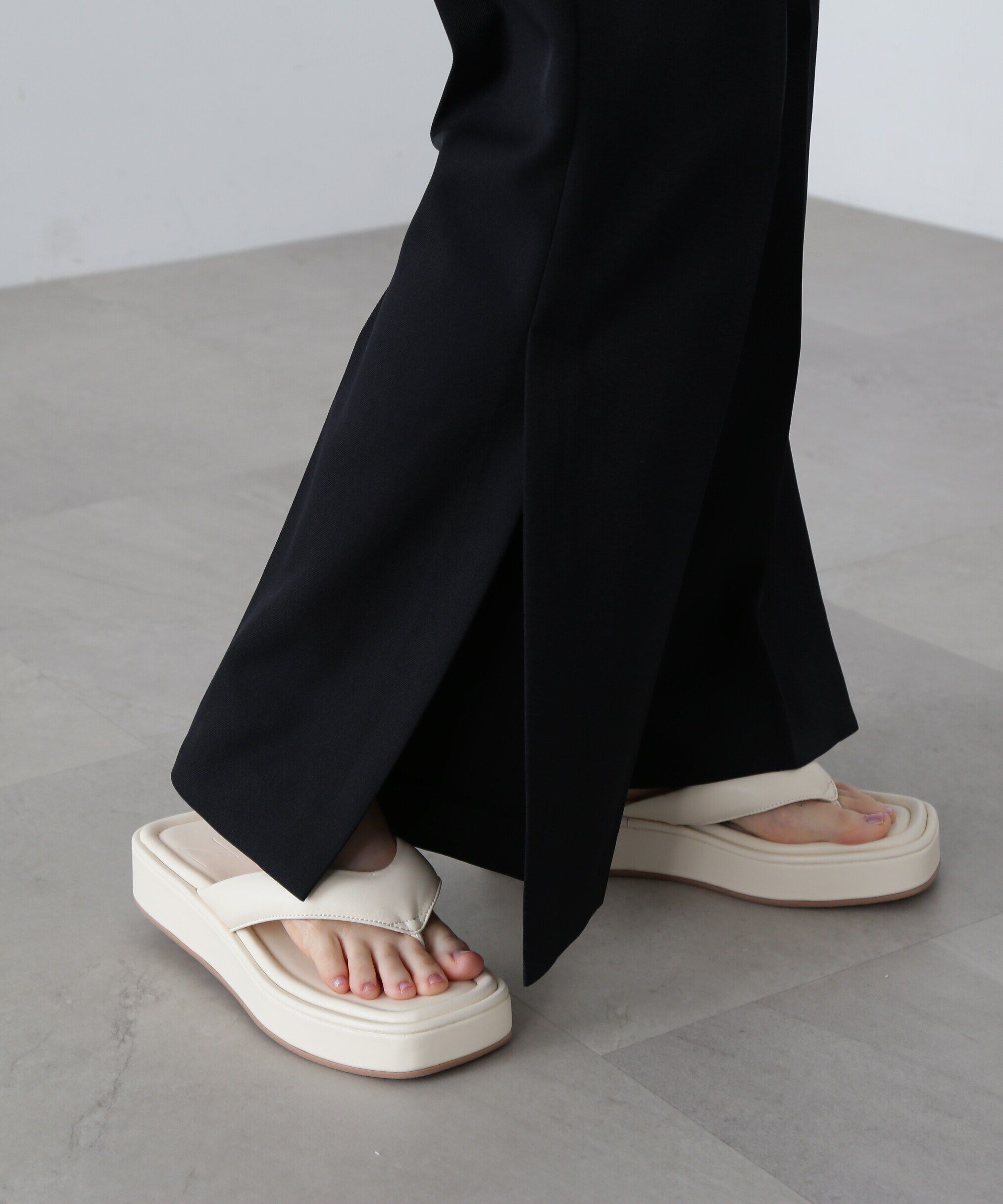  「サイドベントフレアパンツ《S Size Line》」|その他|