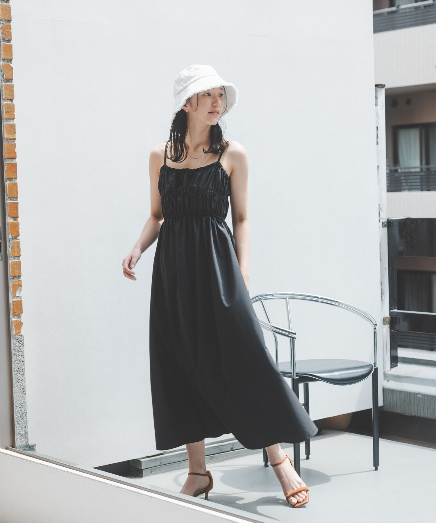  「バックオープンギャザーキャミワンピース」|ワンピース|ブラック