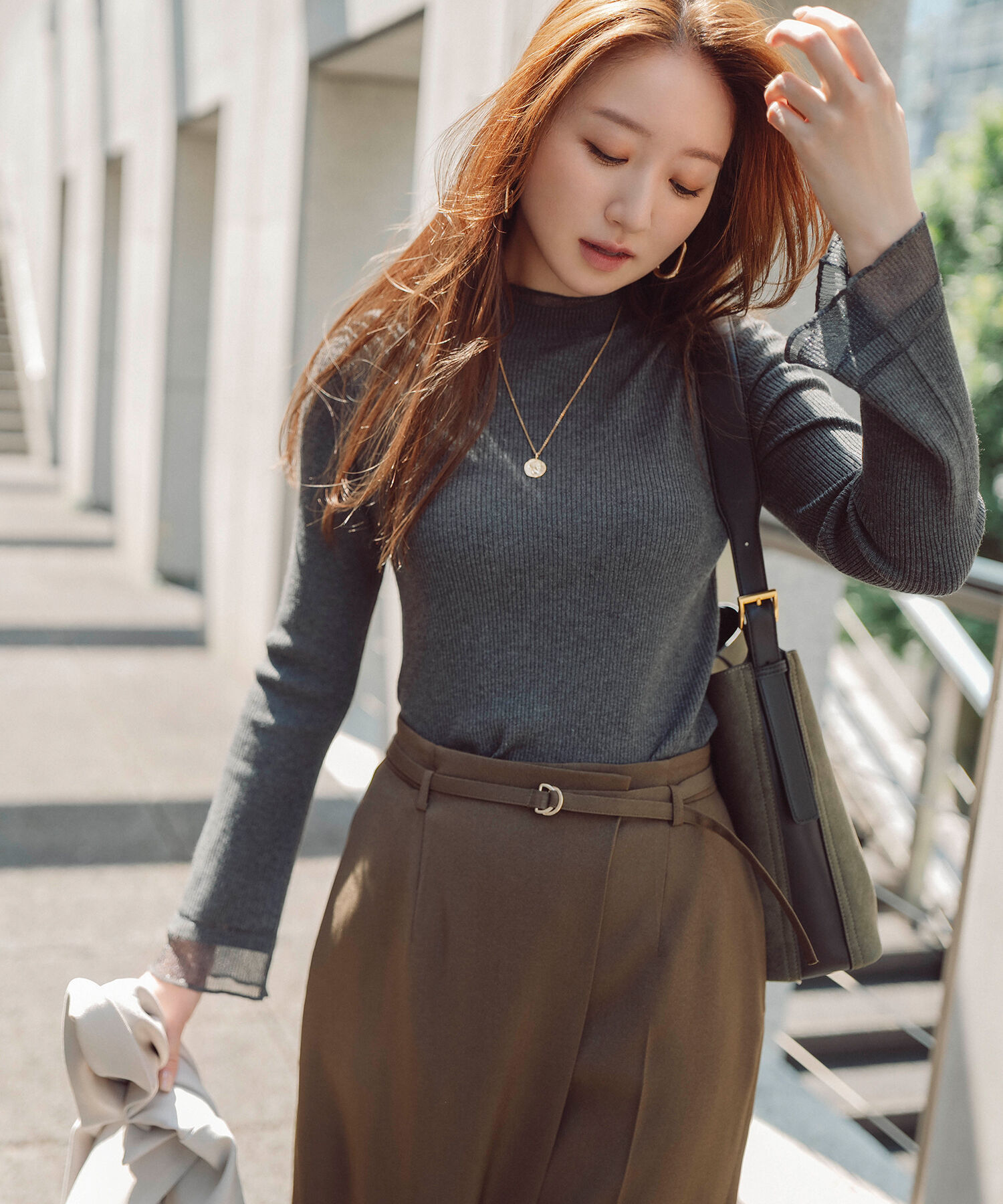  「&ldquo;さりげな&rdquo;シアースリーブニット」|ニット・セーター|チャコール1