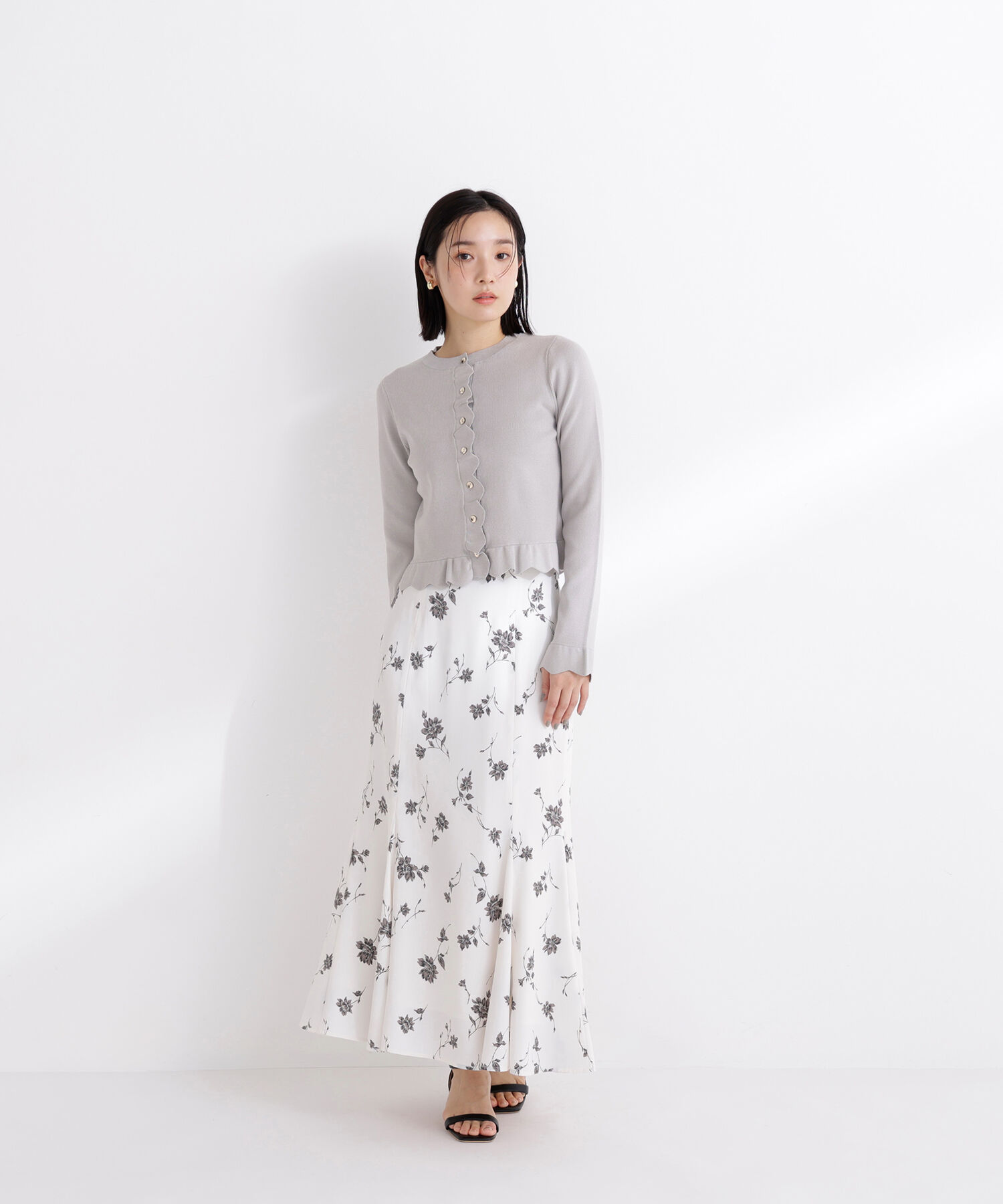  「メタルボタンフリルカーディガン」|ニット・セーター|