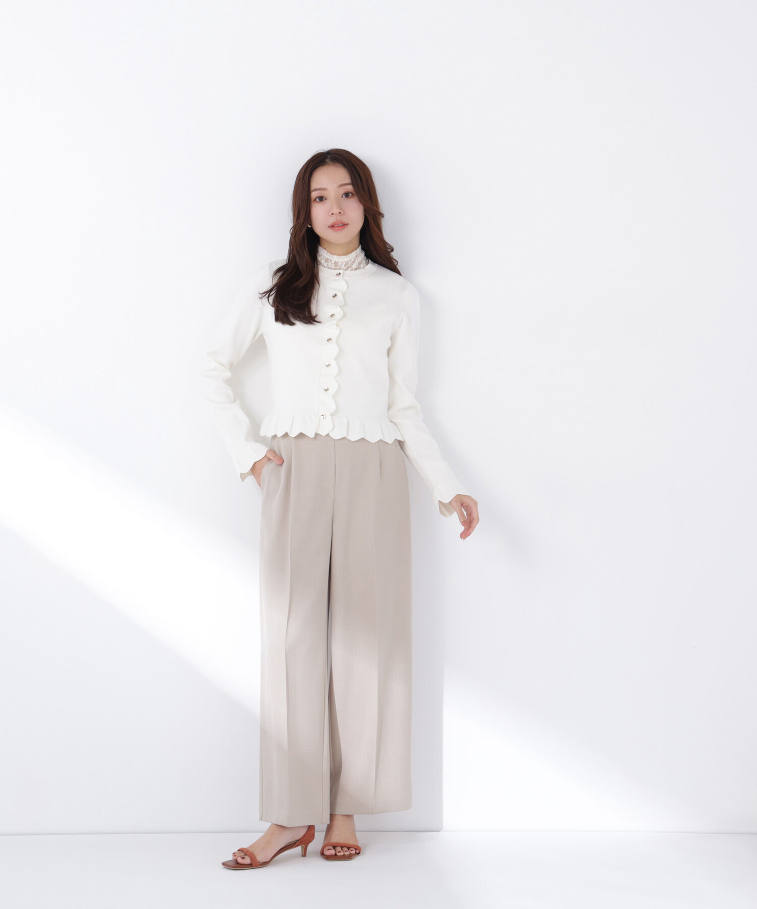  「メタルボタンフリルカーディガン」|ニット・セーター|