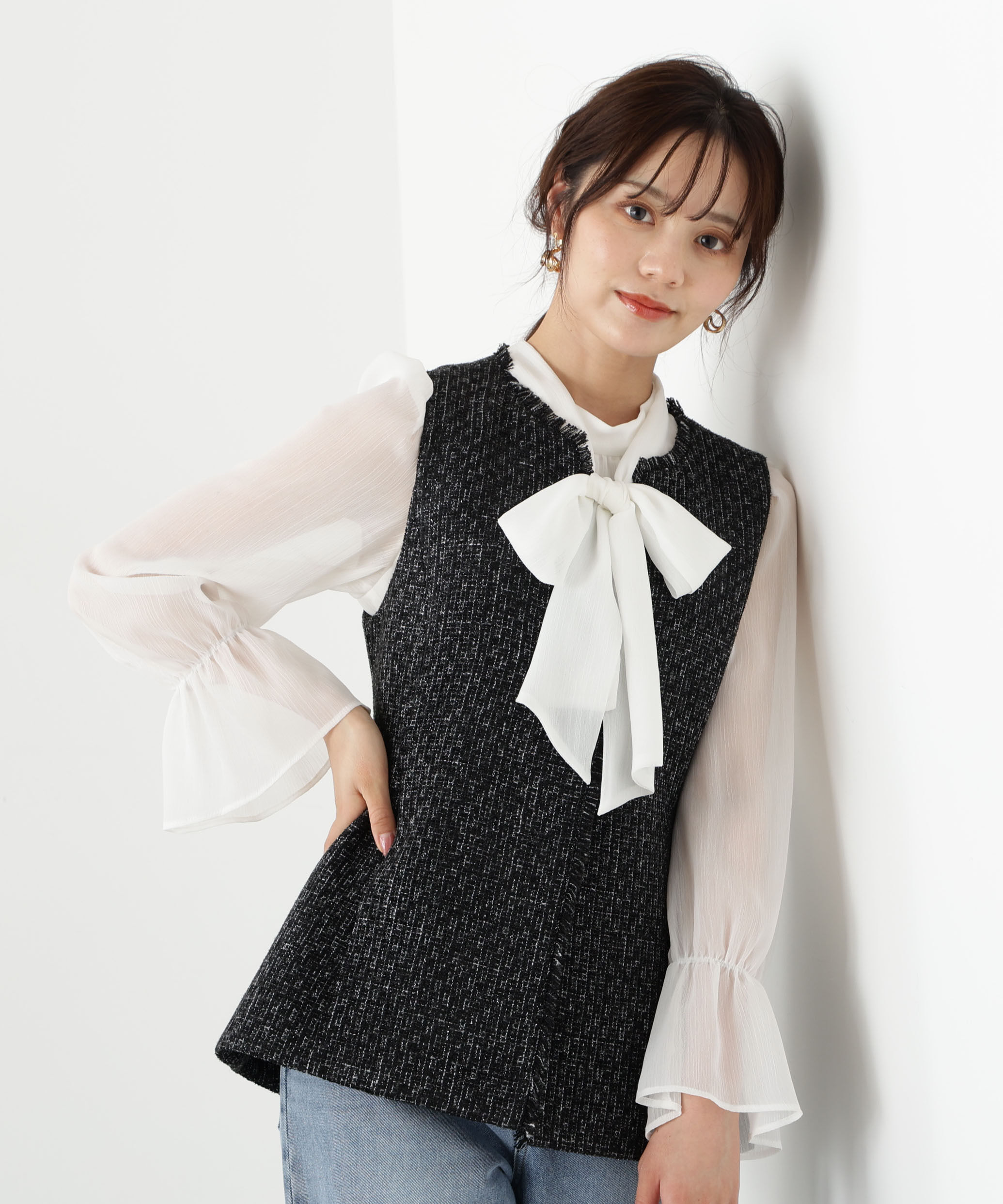 PROPORTION BODY DRESSING「ニュアンス釦ツイードジレ 25AW」|ブルゾン・スタジャン|ブラックミッ 1