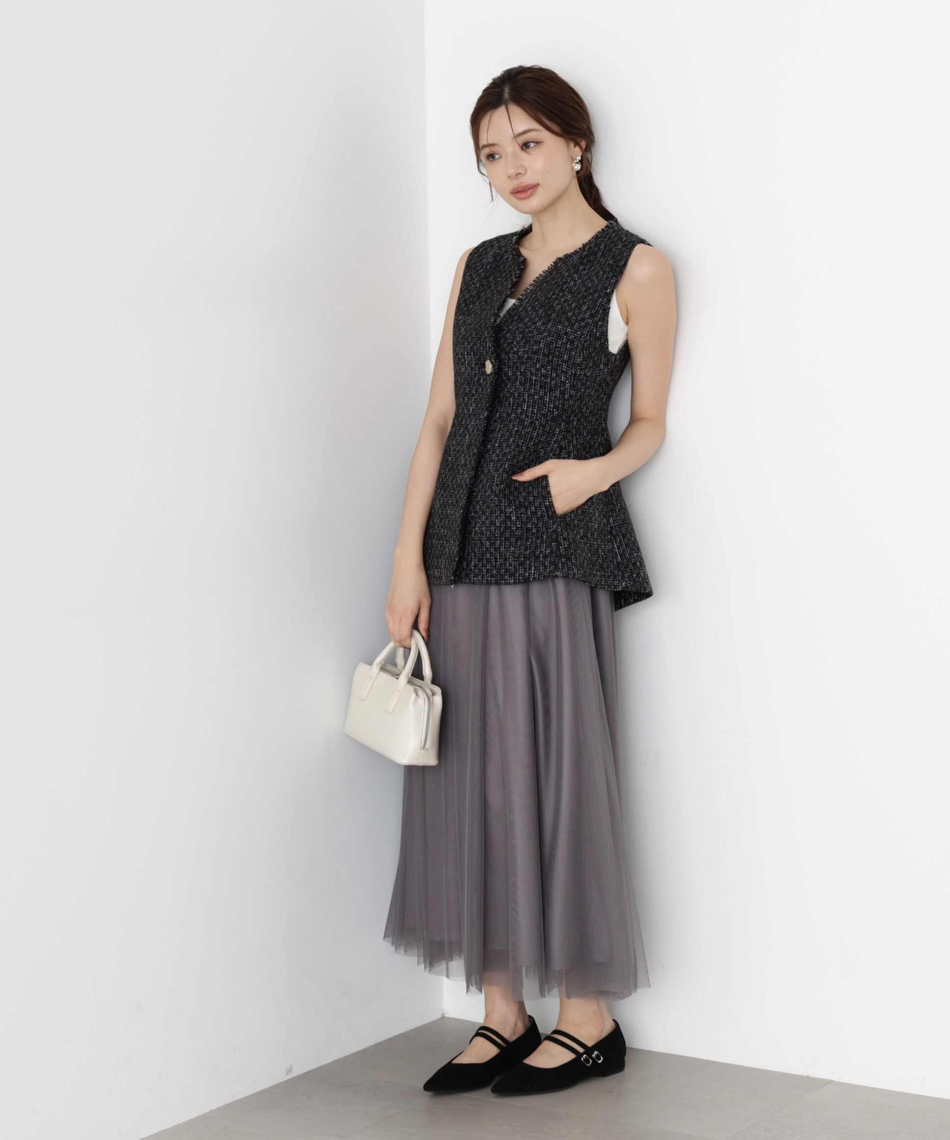 PROPORTION BODY DRESSING「ニュアンス釦ツイードジレ 25AW」|ブルゾン・スタジャン|