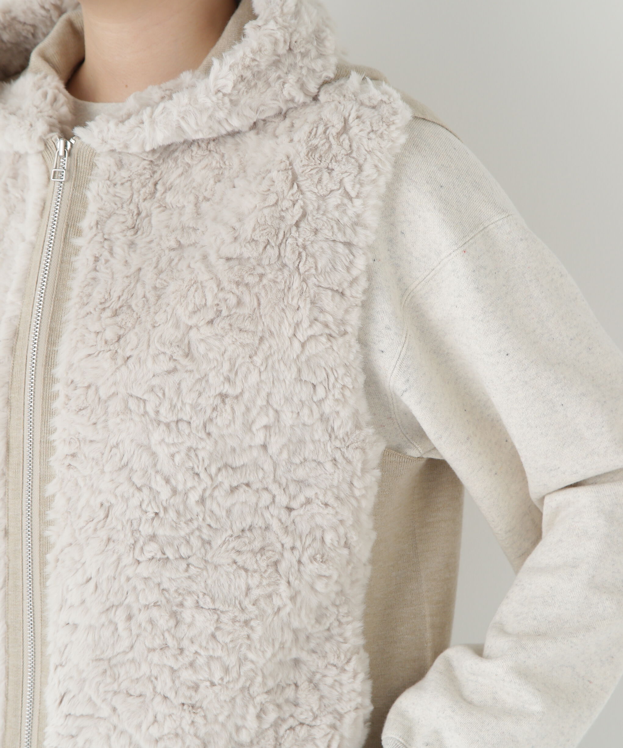  「◆フェイクファージップアップフードベスト」|その他|