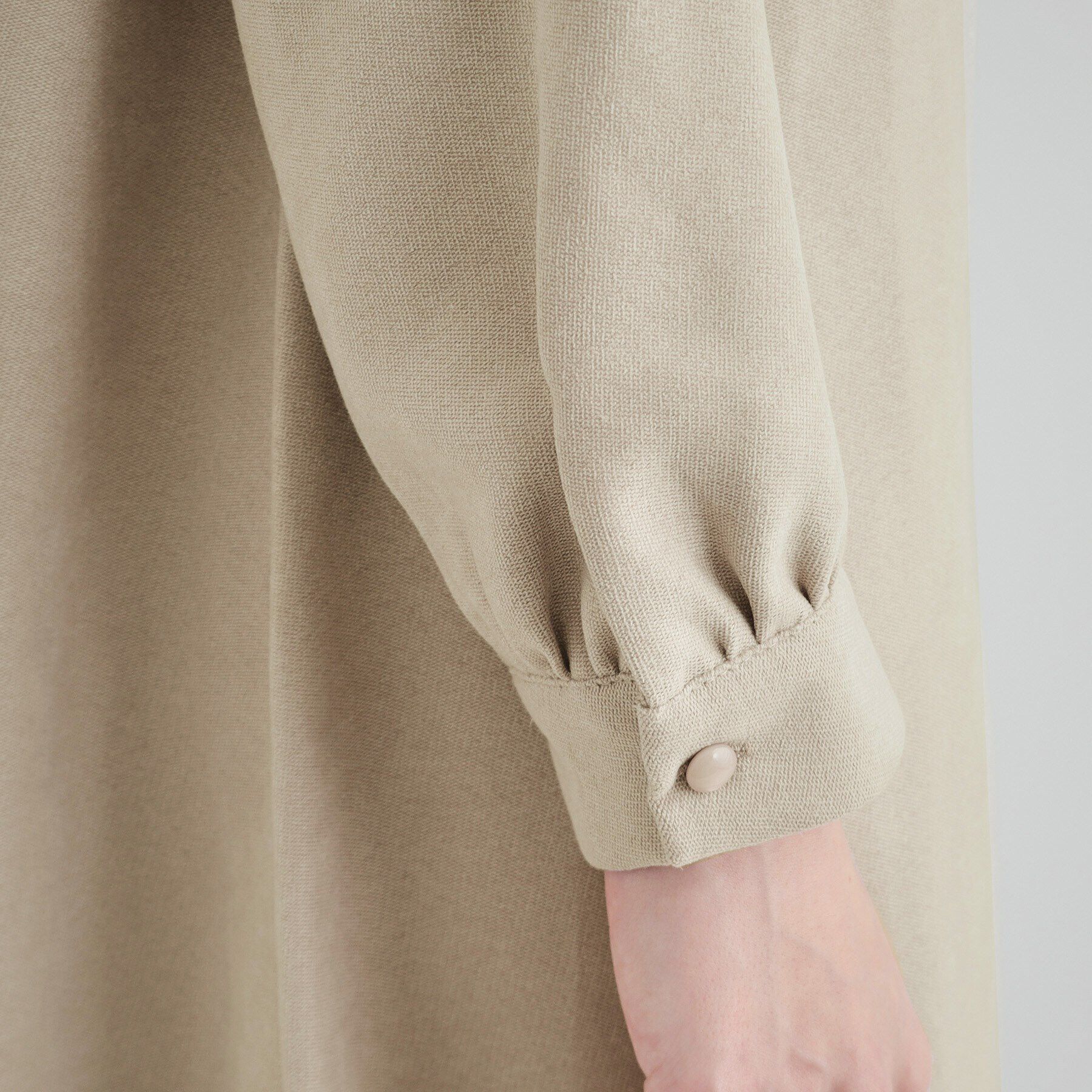 SHOO･LA･RUE「【S-LL】大人の甘めコーデに お袖フリルワンピース」|ワンピース|