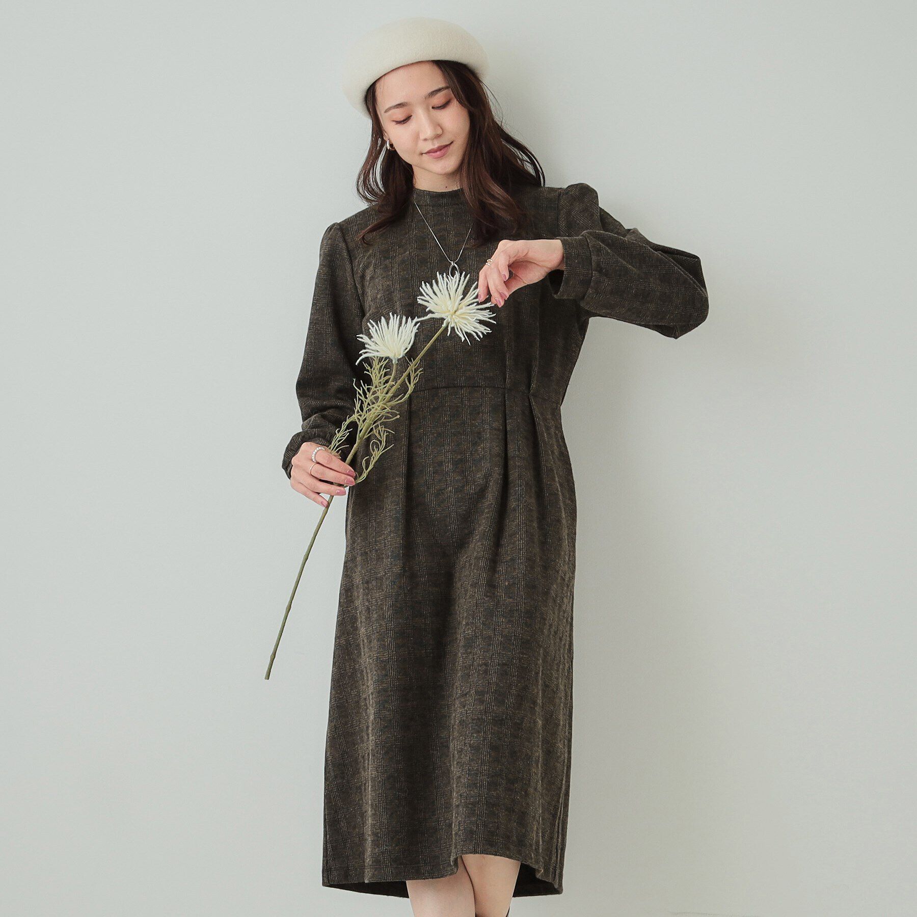 SHOO･LA･RUE「【S-LL】チェック柄 ウエストタックワンピース」|ワンピース|ブラウン(243)