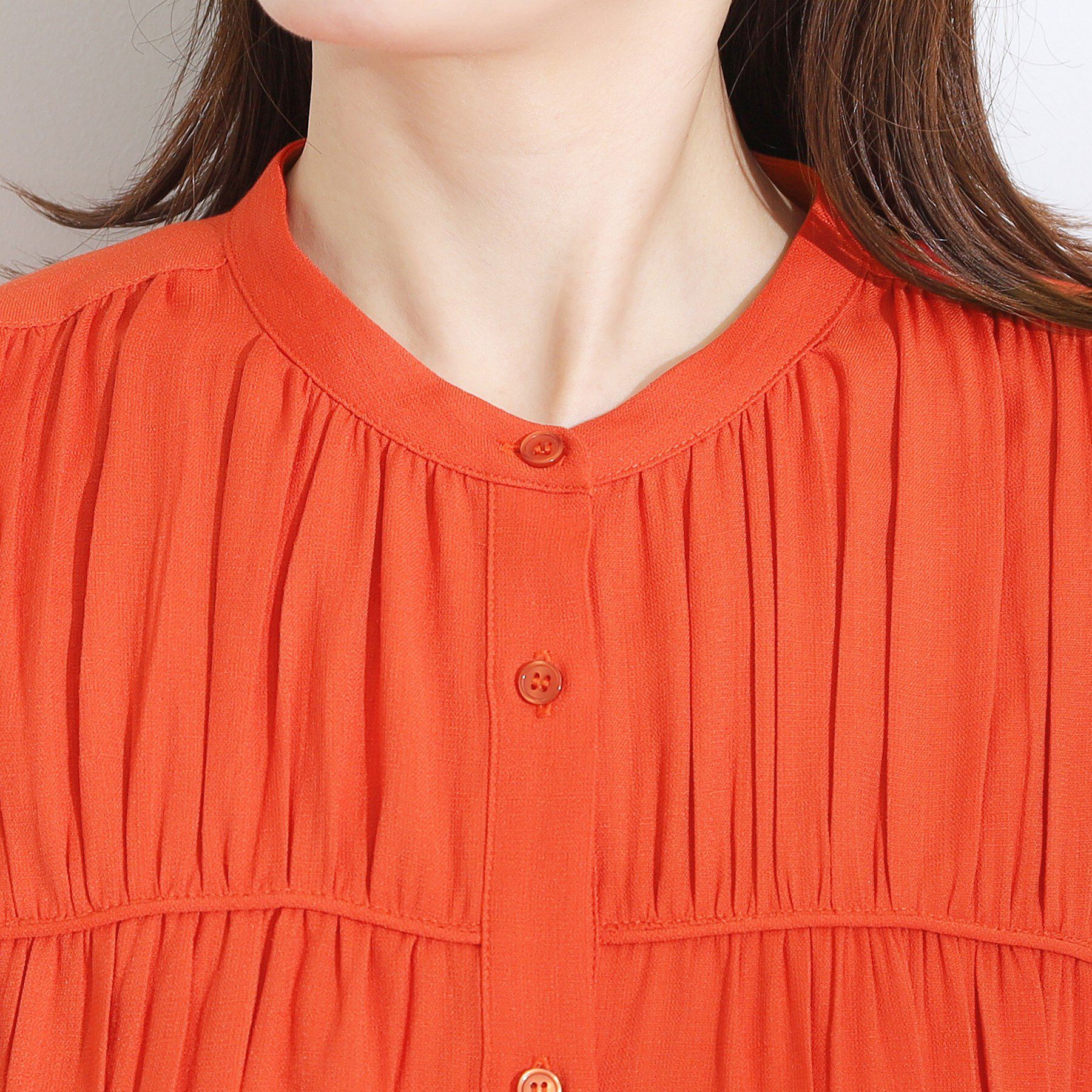 SHOO･LA･RUE「【洗える/S-LL】一枚で着映え ティアード風 ギャザーブラウス」|シャツ・ブラウス|