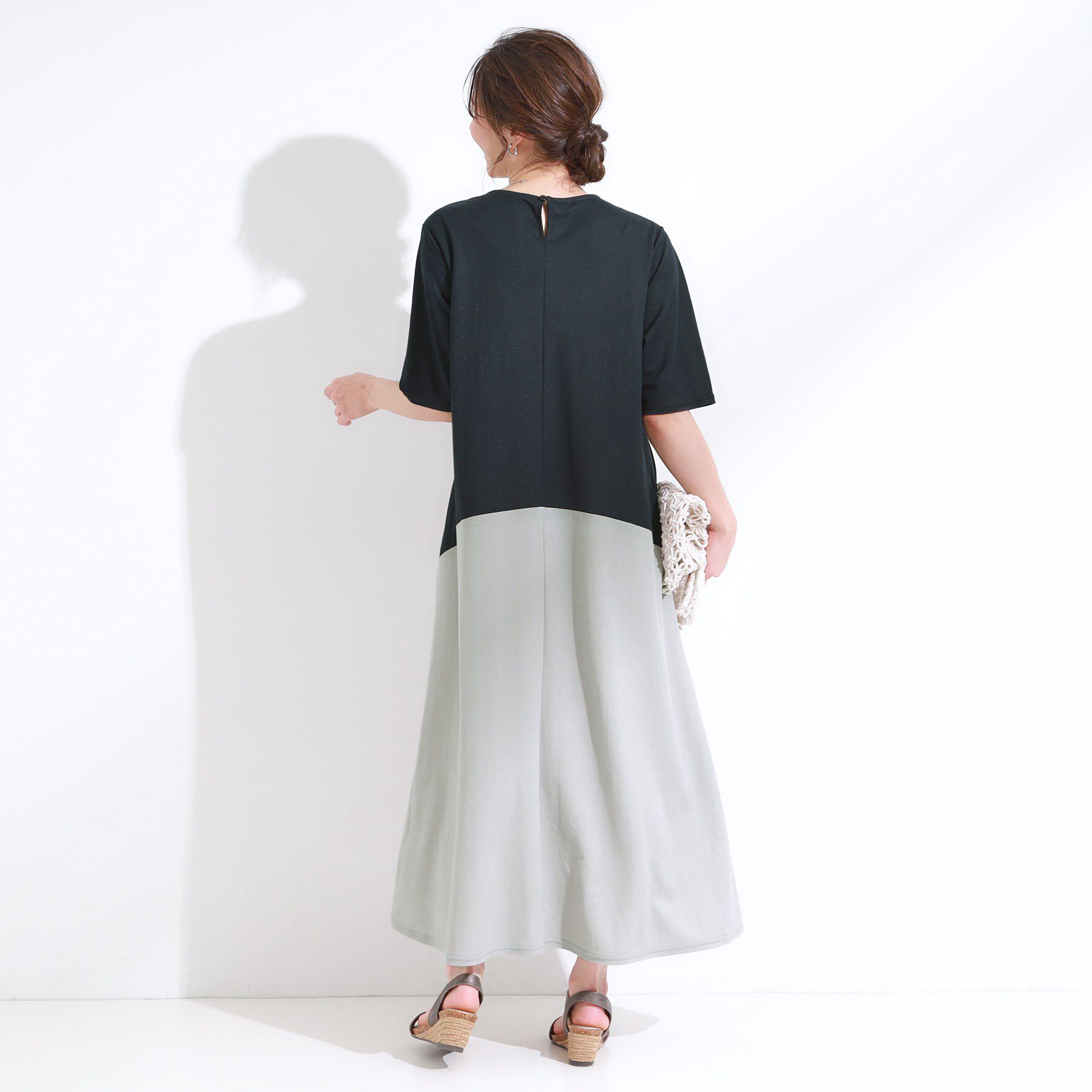 SHOO･LA･RUE「【S-LL/ひんやり/体型カバー】さらりと着られる バイカラーAラインワンピース」|ワンピース|