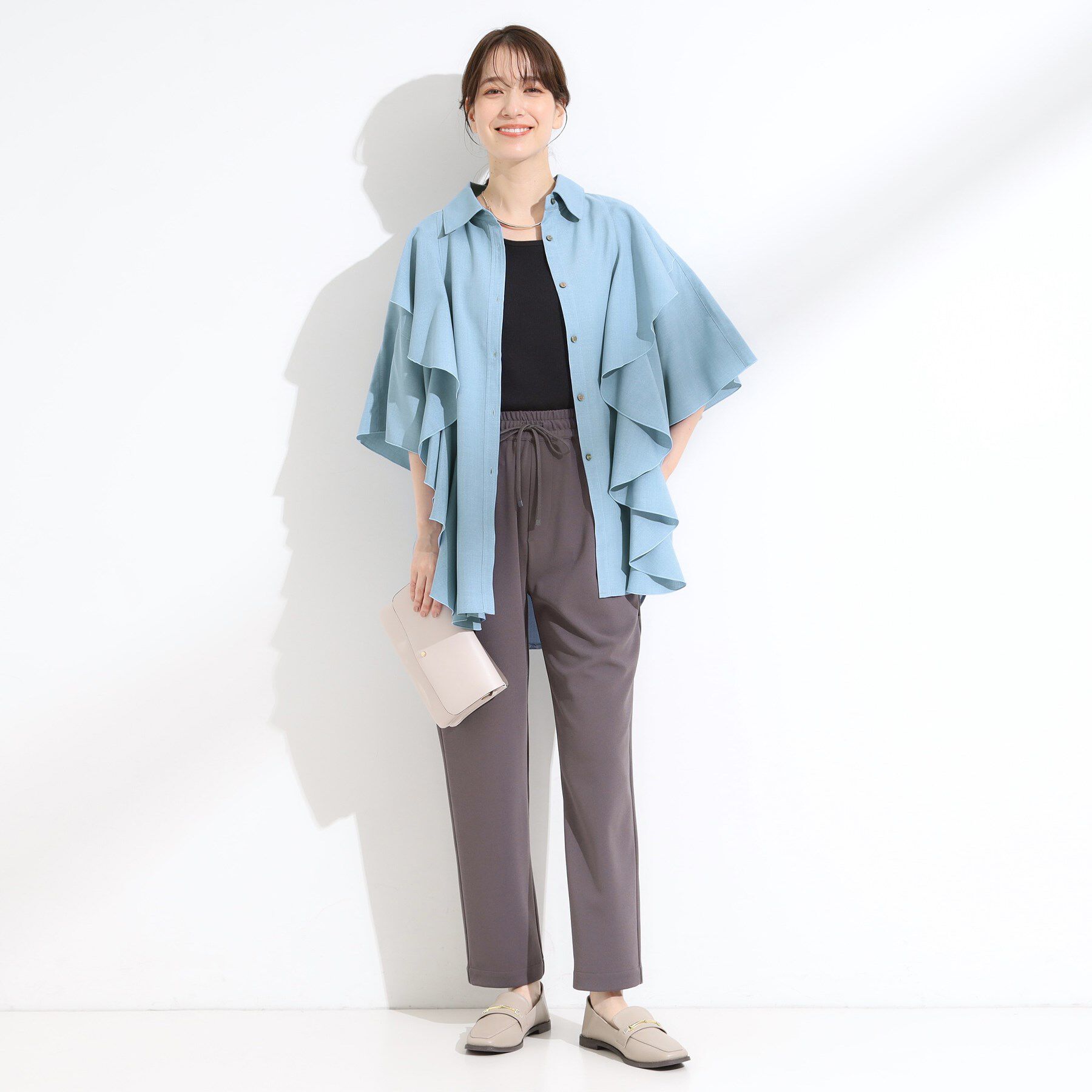 SHOO･LA･RUE「【洗える/S-LL】大きめのフリルが印象的 デザインブラウス」|チュニック|