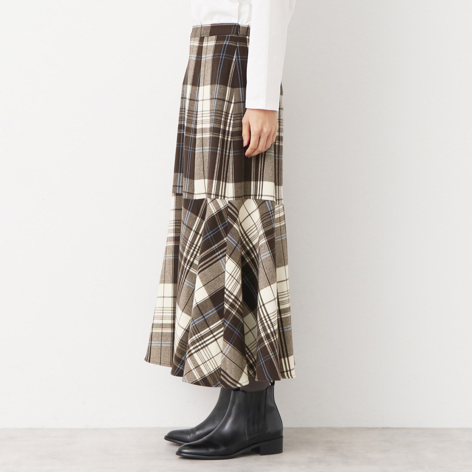 Dessin「【後ろゴム・洗える】起毛チェック柄切り替えフレアスカート（XS～L）」|スカート|