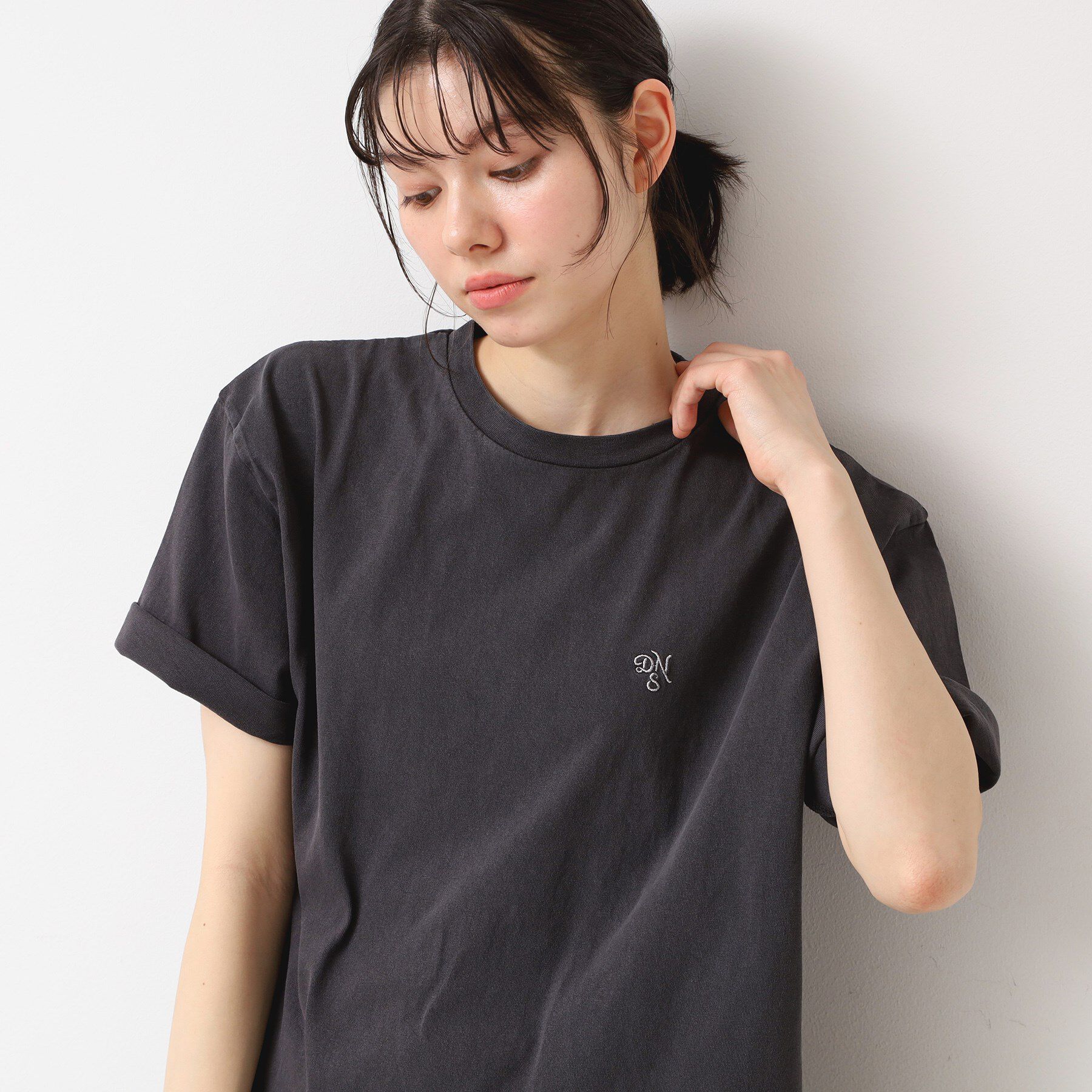 Dessin「【ユニセックス・洗える】ロゴ入りピグメントTシャツ」|Tシャツ・カットソー|