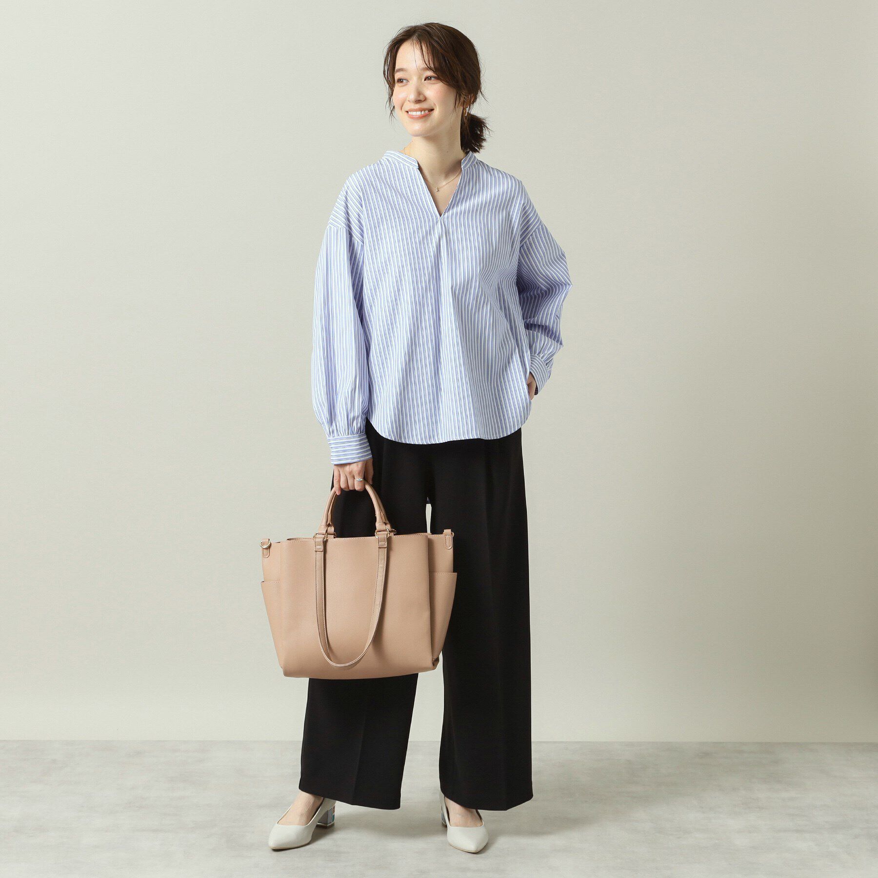 ITS&rsquo;DEMO「【手洗い可／通勤】バックギャザーブラウス」|シャツ・ブラウス|