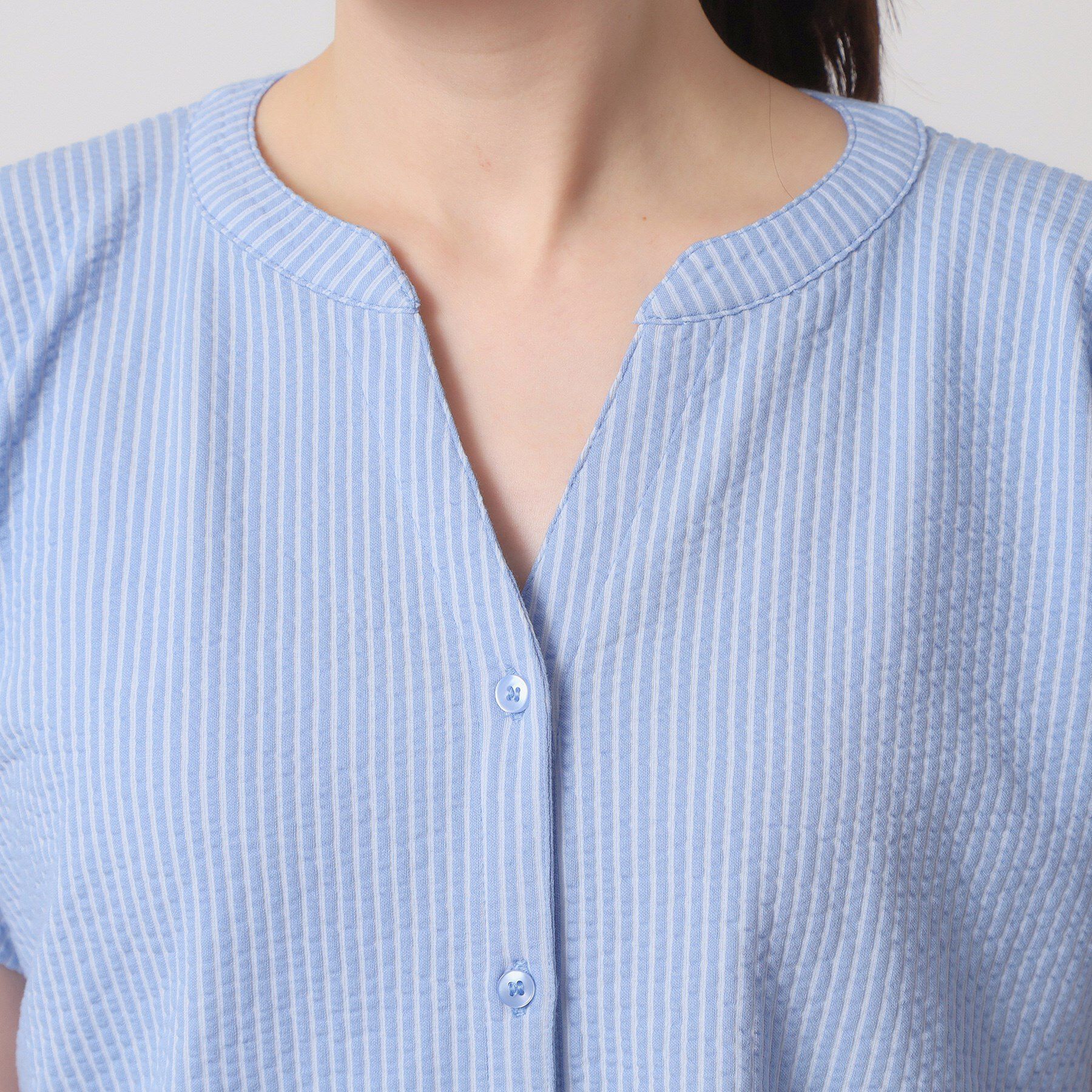 ITS&rsquo;DEMO「【洗濯機OK／洗濯後しわになりにくい】カットサッカー袖タックプルオーバー」|シャツ・ブラウス|