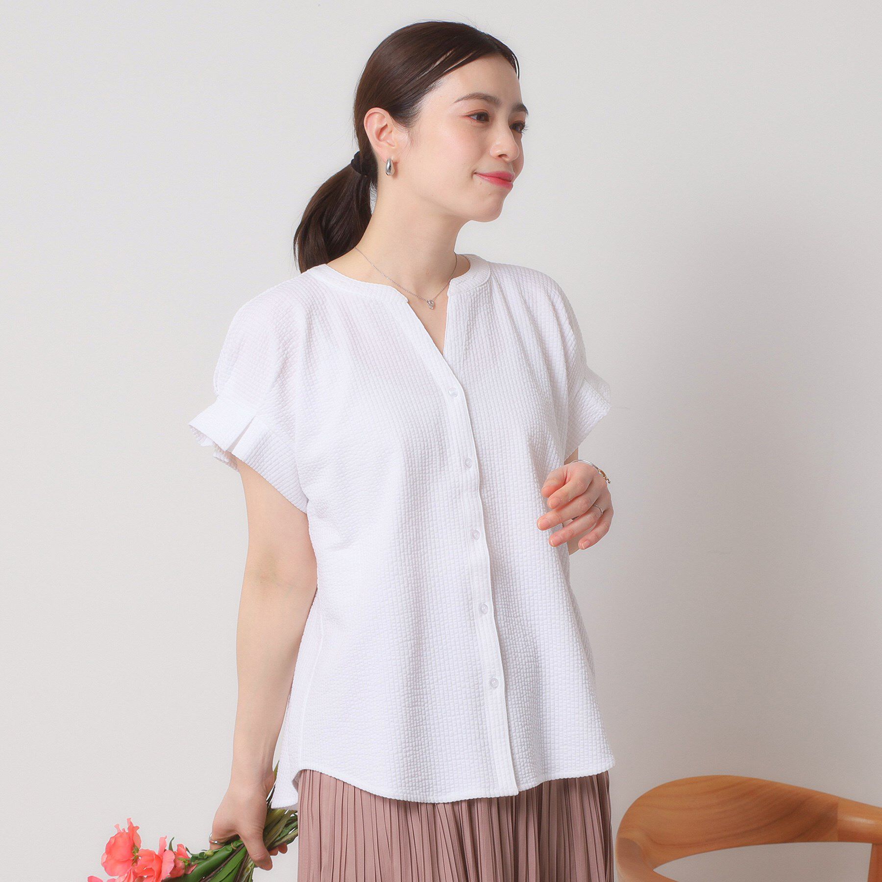 ITS&rsquo;DEMO「【洗濯機OK／洗濯後しわになりにくい】カットサッカー袖タックプルオーバー」|シャツ・ブラウス|