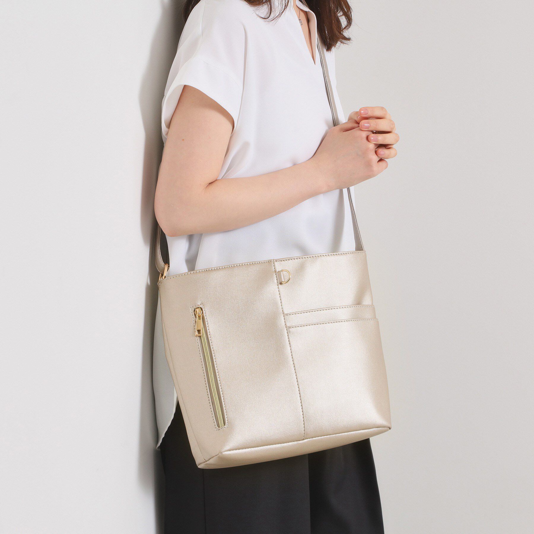 ITS&rsquo;DEMO「【8ポケット】フロントポケットショルダー」|ショルダー・メッセンジャー|ブロンズ(008)