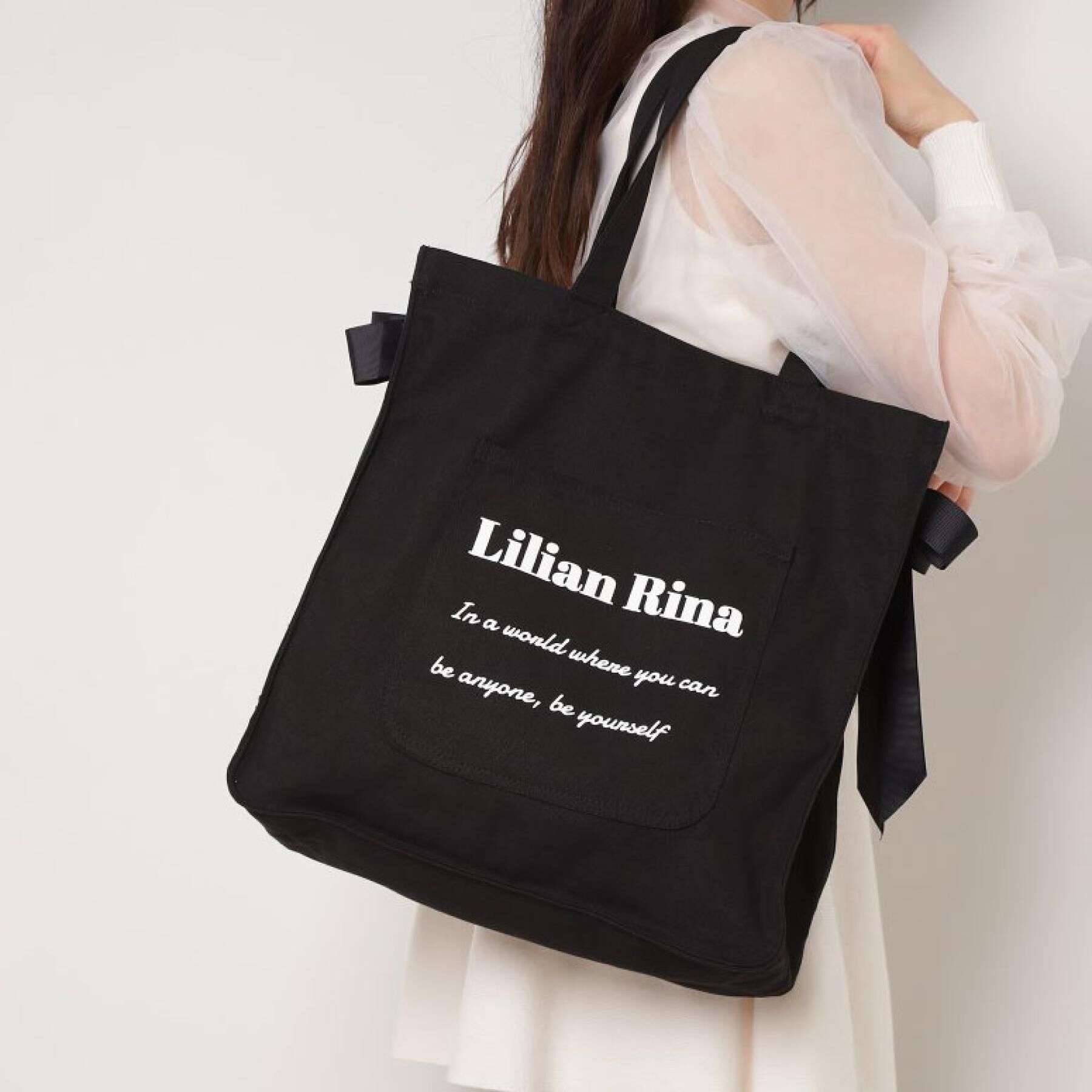 Ober Tashe「【新色入荷】推し活にもぴったり！リリアンリーナサイドリボントートバッグ」|トートバッグ|ブラック(919)