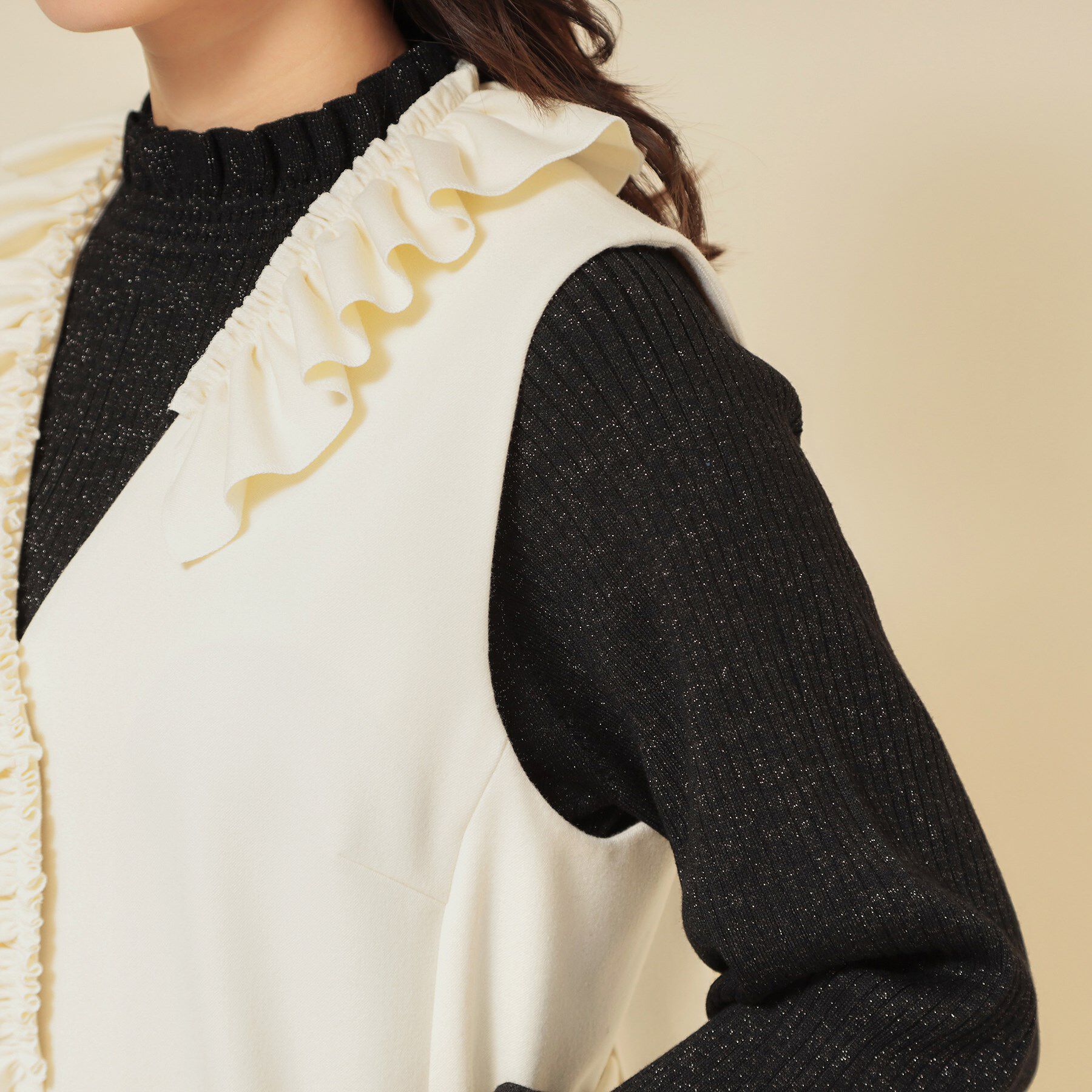 SunaUna「【COLLECTION LINE】フリルスリーブレスジレ」|ベスト・ジレ|