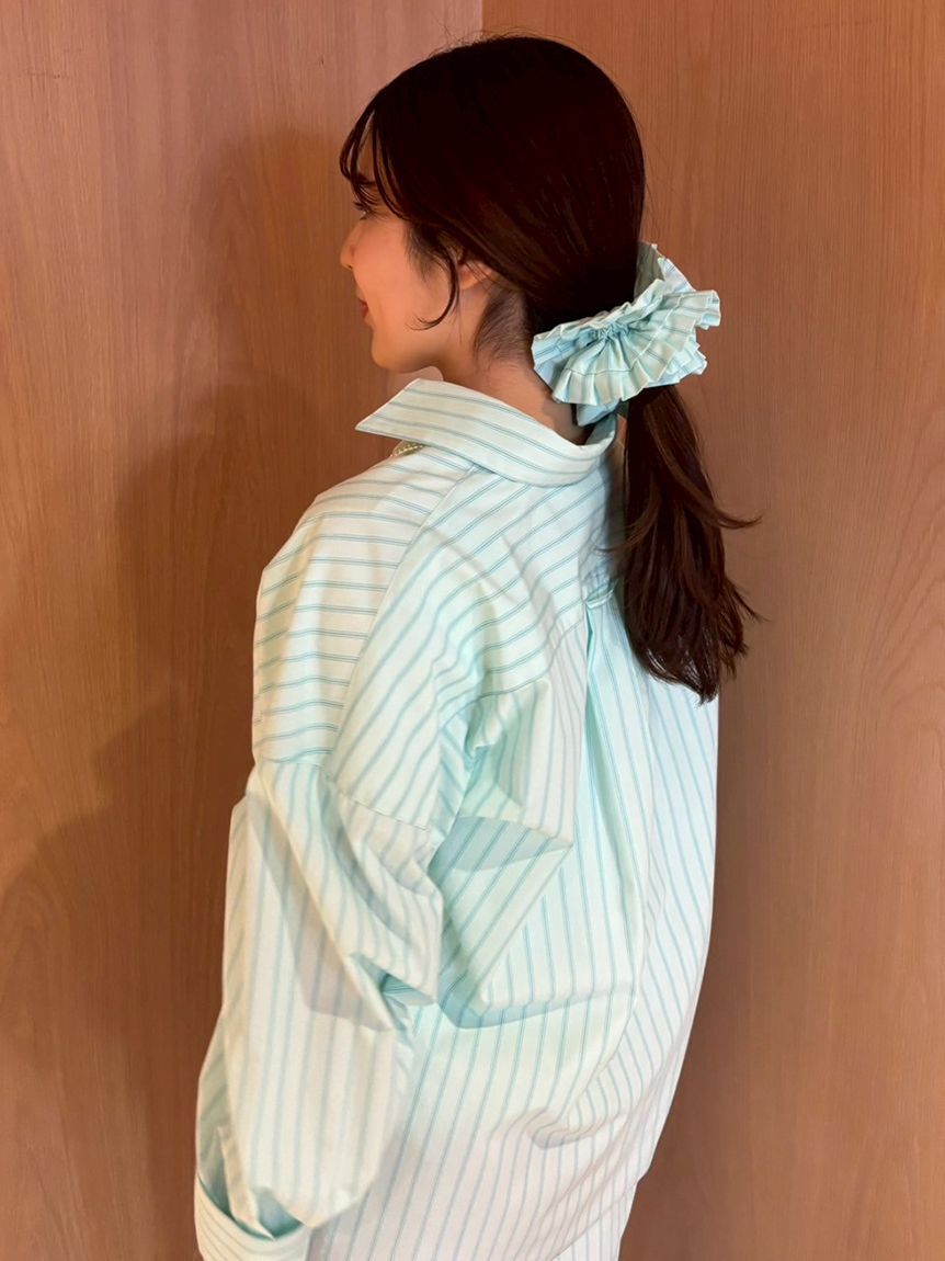 Mila Owen「シャツコンビマテリアルボリュームシュシュ」|ヘアバンド|