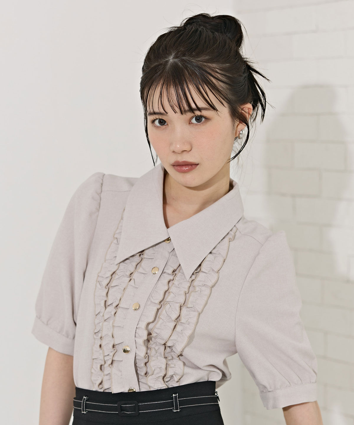 REDYAZEL「ビッグカラーフリルシャツ」|シャツ・ブラウス|ベージュ