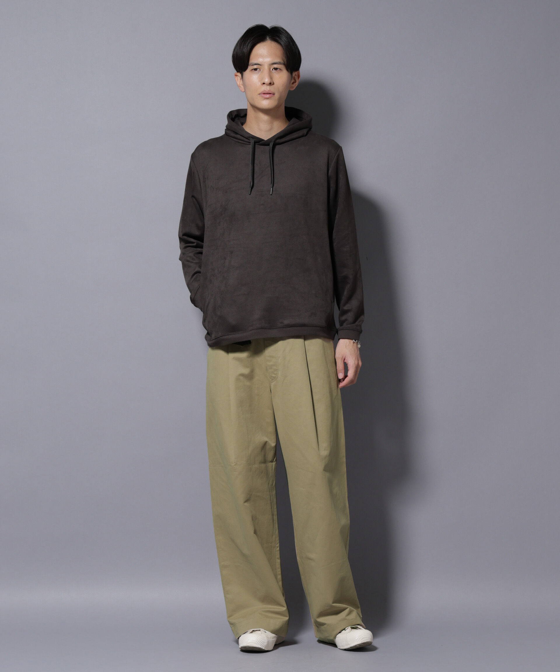 nano･universe「オイルドライクバギーパンツ」|チノ|