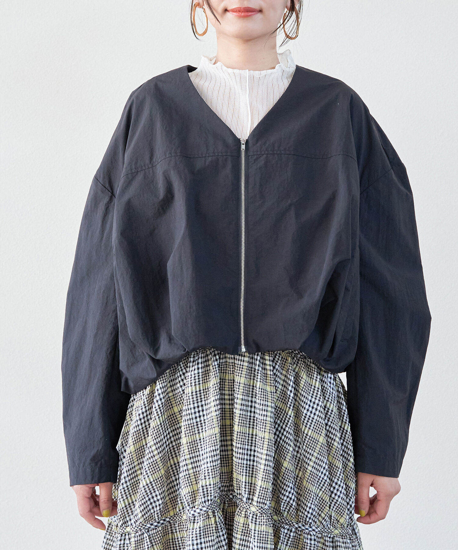 VIS「Vネックボリュームギャザーブルゾン【UVケア・撥水】」|ブルゾン・スタジャン|