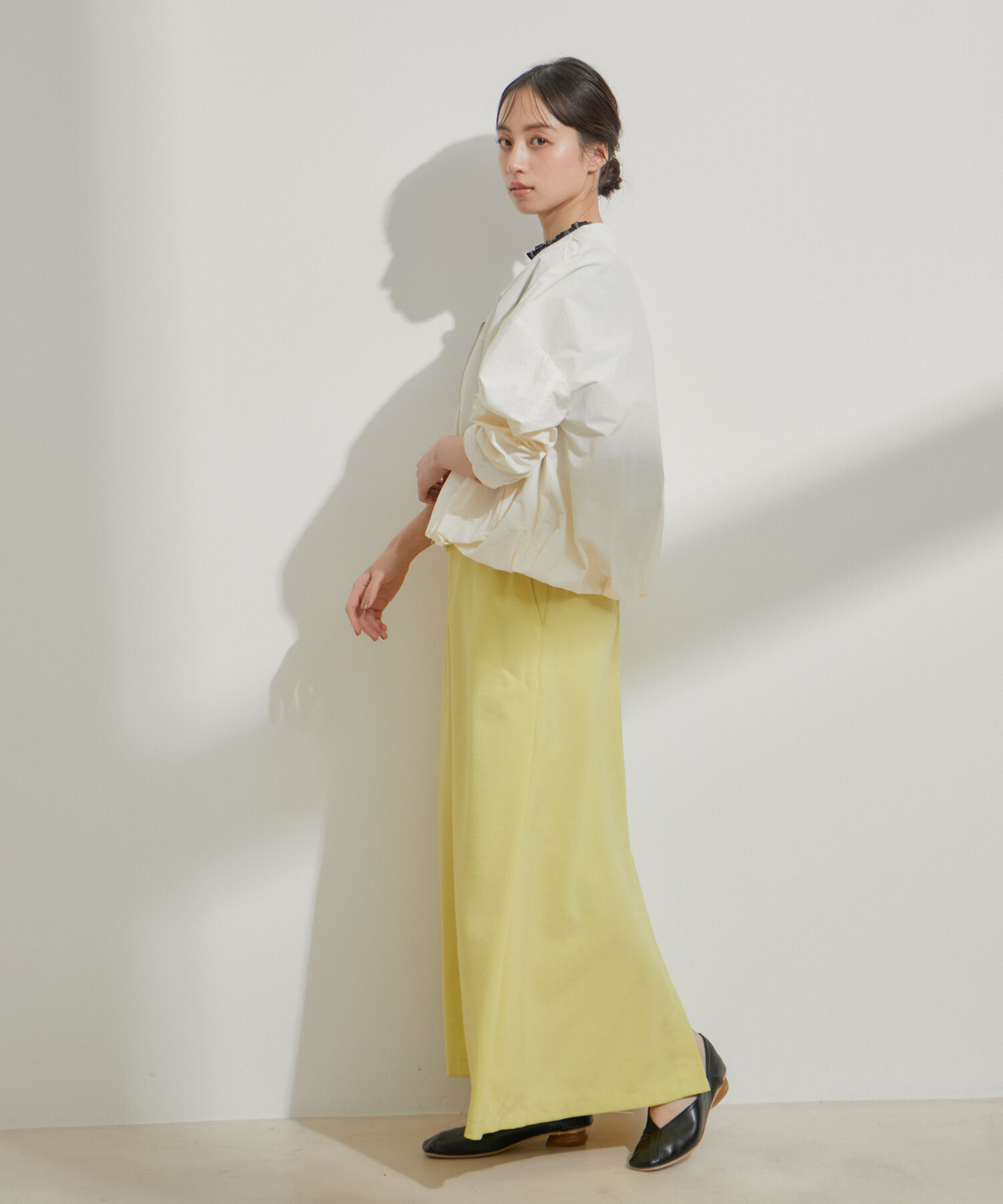 VIS「Vネックボリュームギャザーブルゾン【UVケア・撥水】」|ブルゾン・スタジャン|