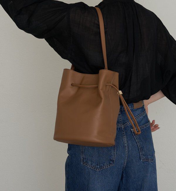  「【再値下げ】レザー巾着バケットバッグ」|ショルダー・メッセンジャー|