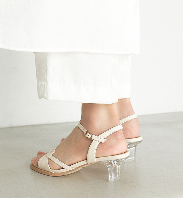 AU BANNISTER「クリアヒールサンダル」|サンダル|アイボリー