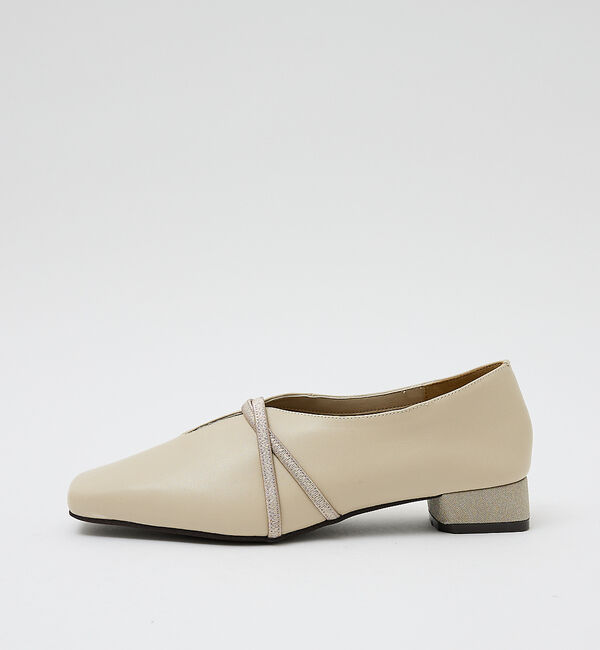 AU BANNISTER「【YouTuber紹介】ストラップソフトレザー フラットシューズ」|その他|