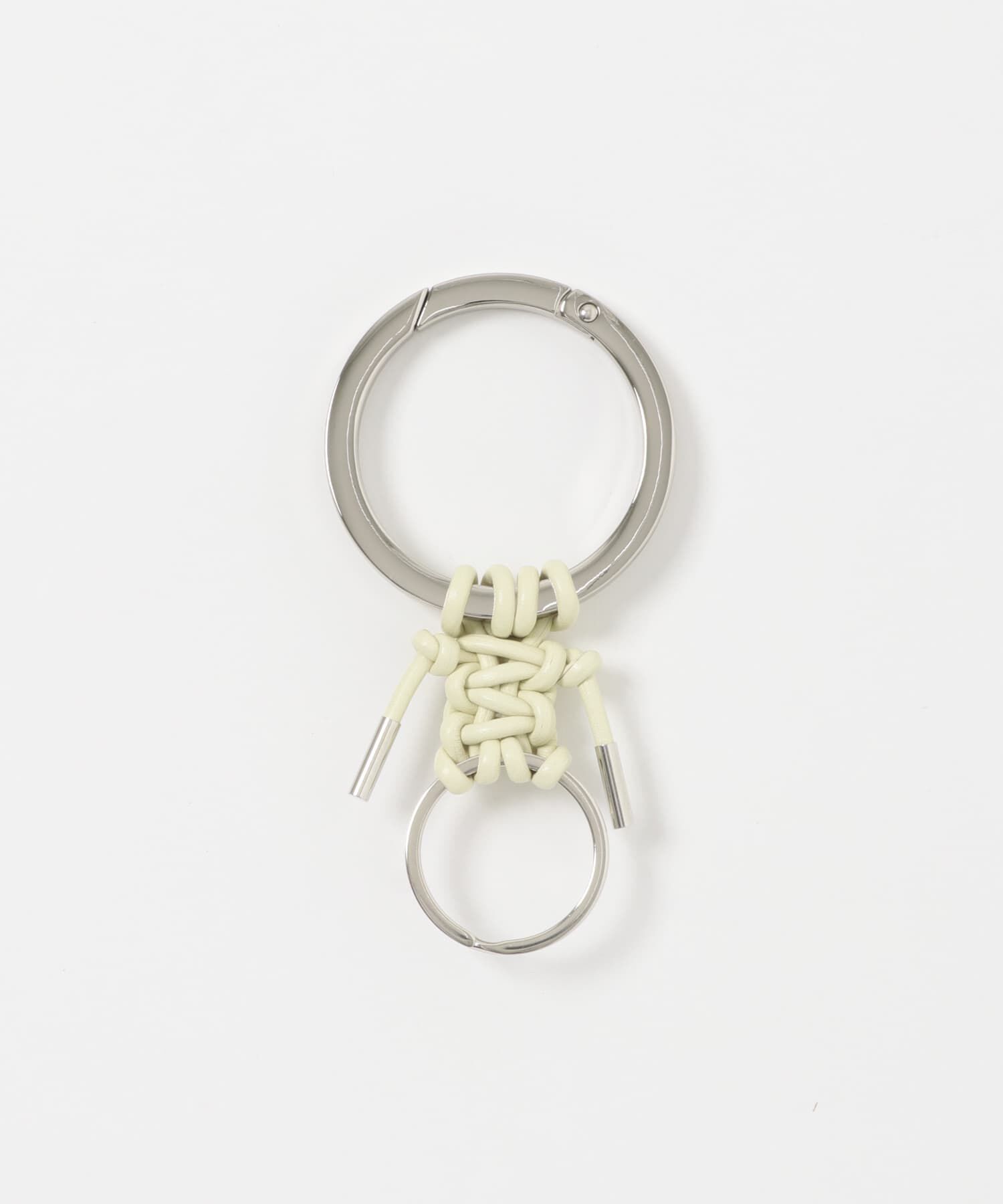 URBAN RESEARCH「ITTI　CRISTY KNOTMAN RING」|チャーム・キーホルダー|アイボリー