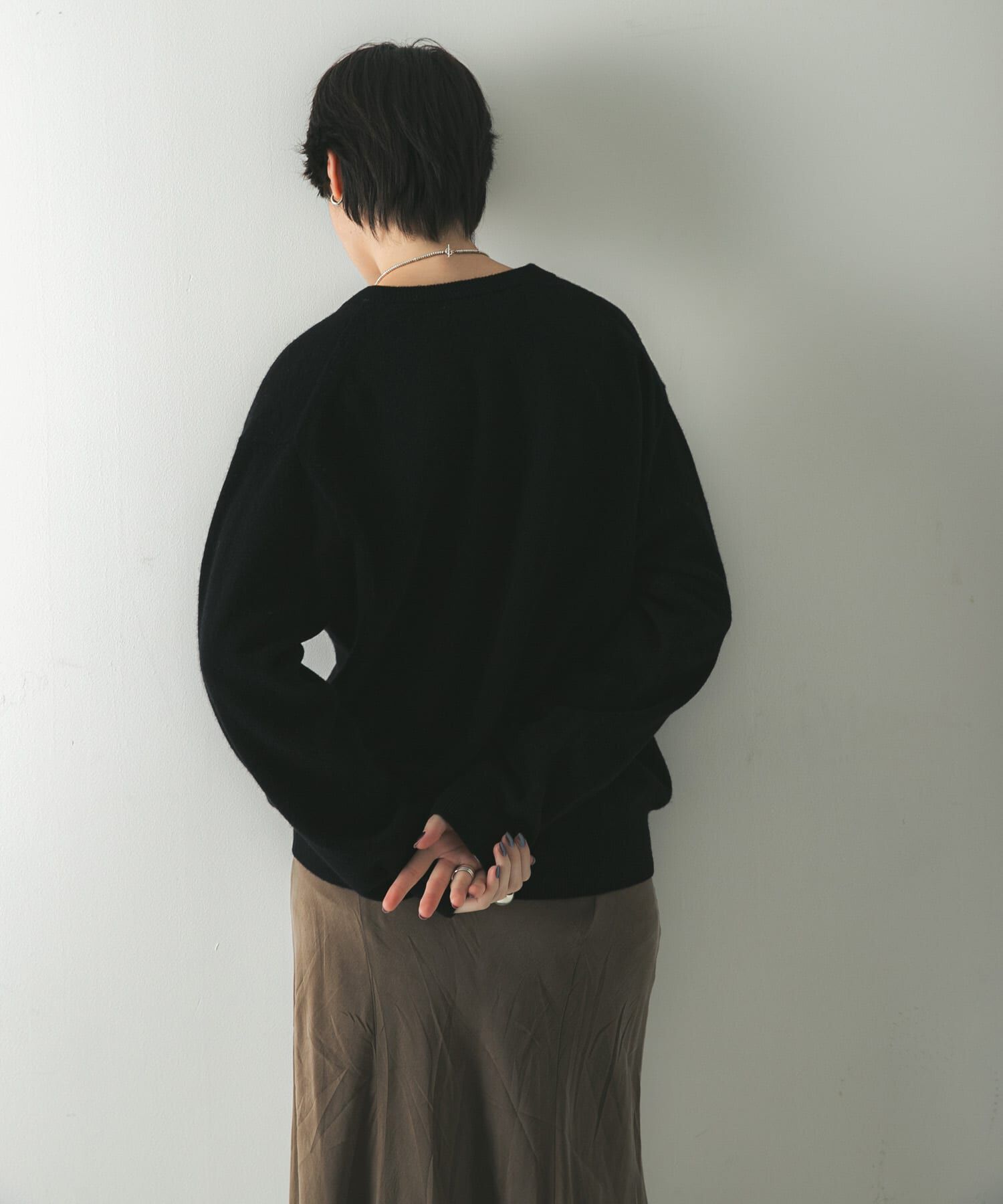 URBAN RESEARCH「ウール100 Vネックルーズソフトニット」|ニット・セーター|