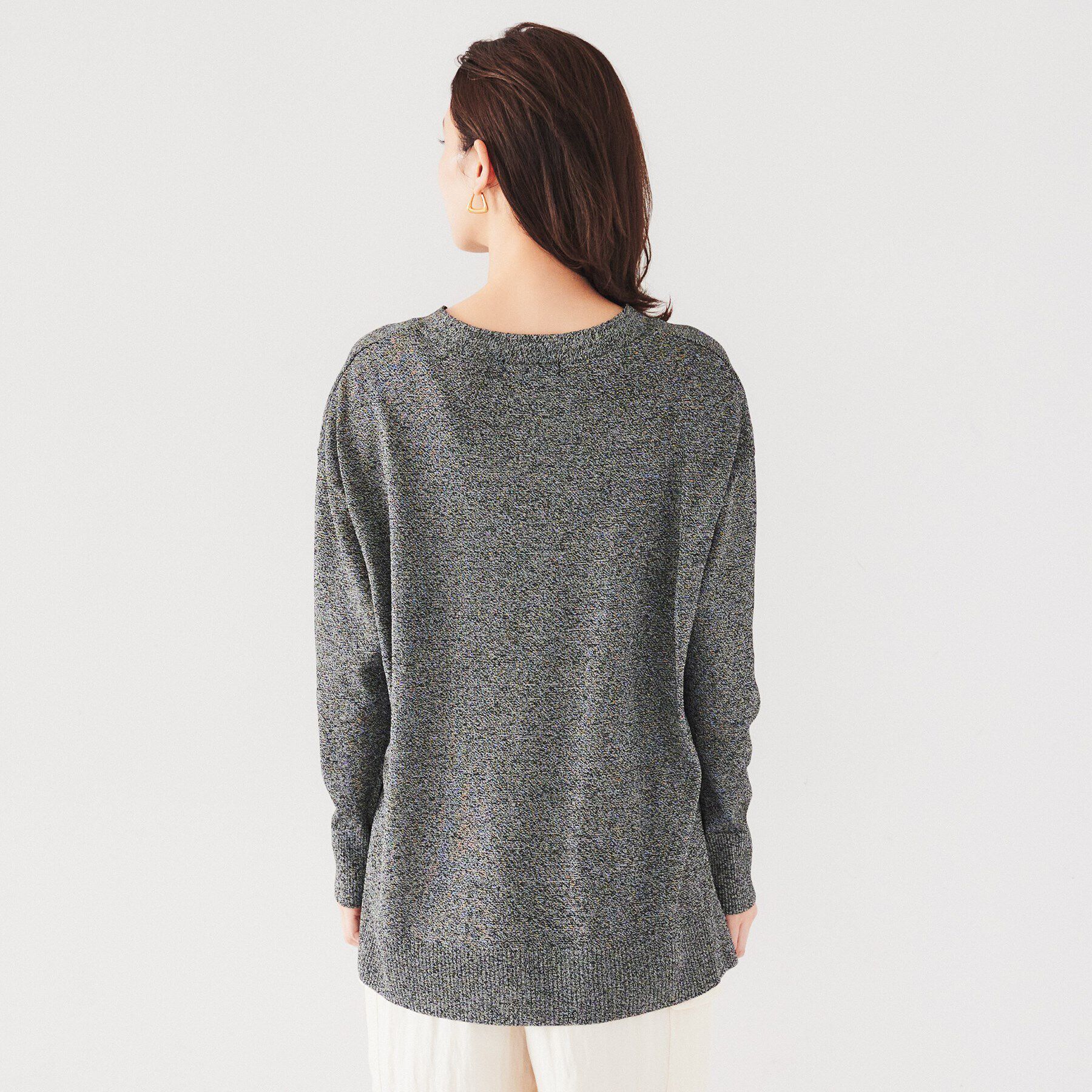 UNTITLED「【薄手/ゆったり/体型カバー】ドライレーヨン Vネックニット」|ニット・セーター|