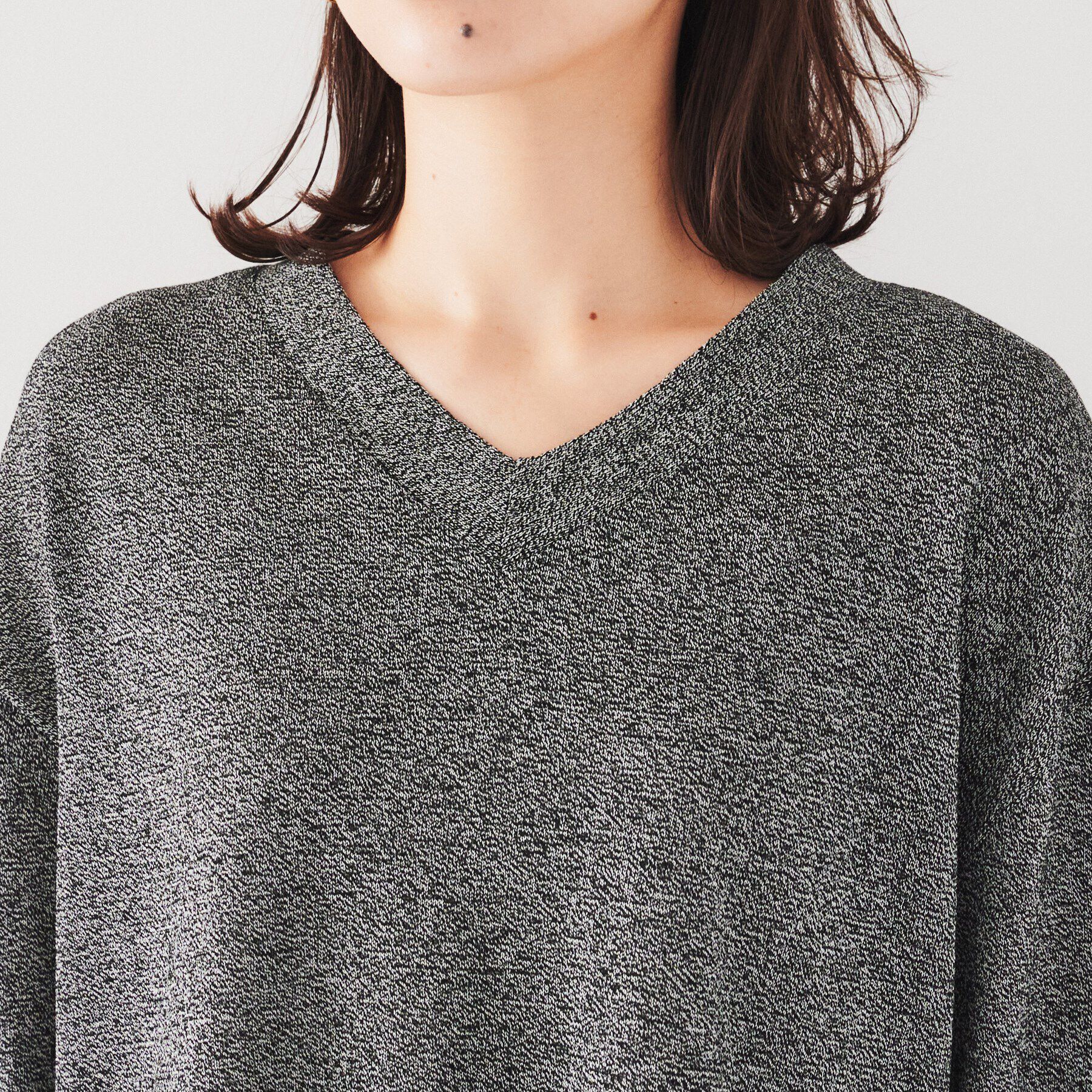 UNTITLED「【薄手/ゆったり/体型カバー】ドライレーヨン Vネックニット」|ニット・セーター|