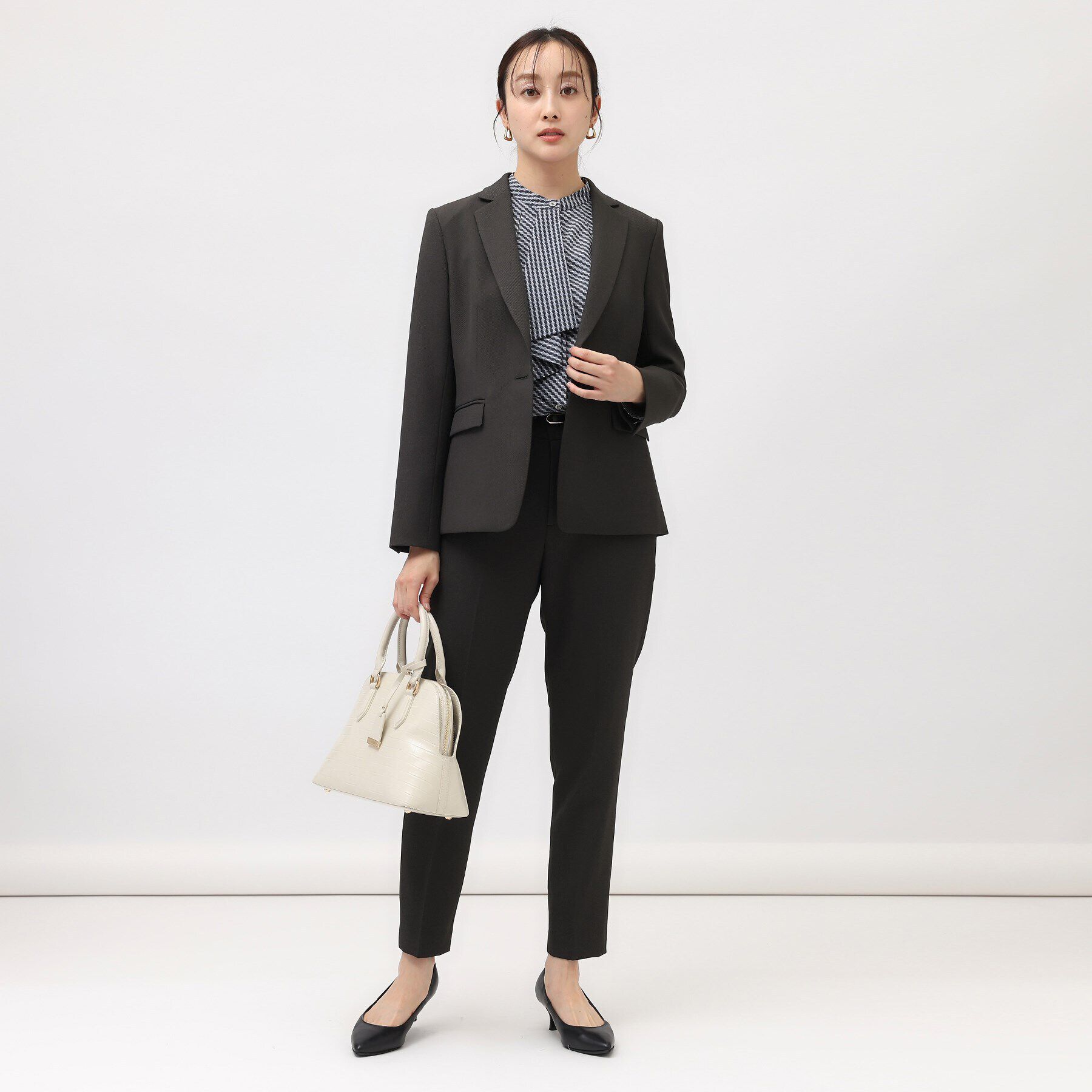 UNTITLED「【通勤スーツ／入卒/セレモニー】ウーステッドカルゼ テーラードジャケット」|テーラードジャケット|