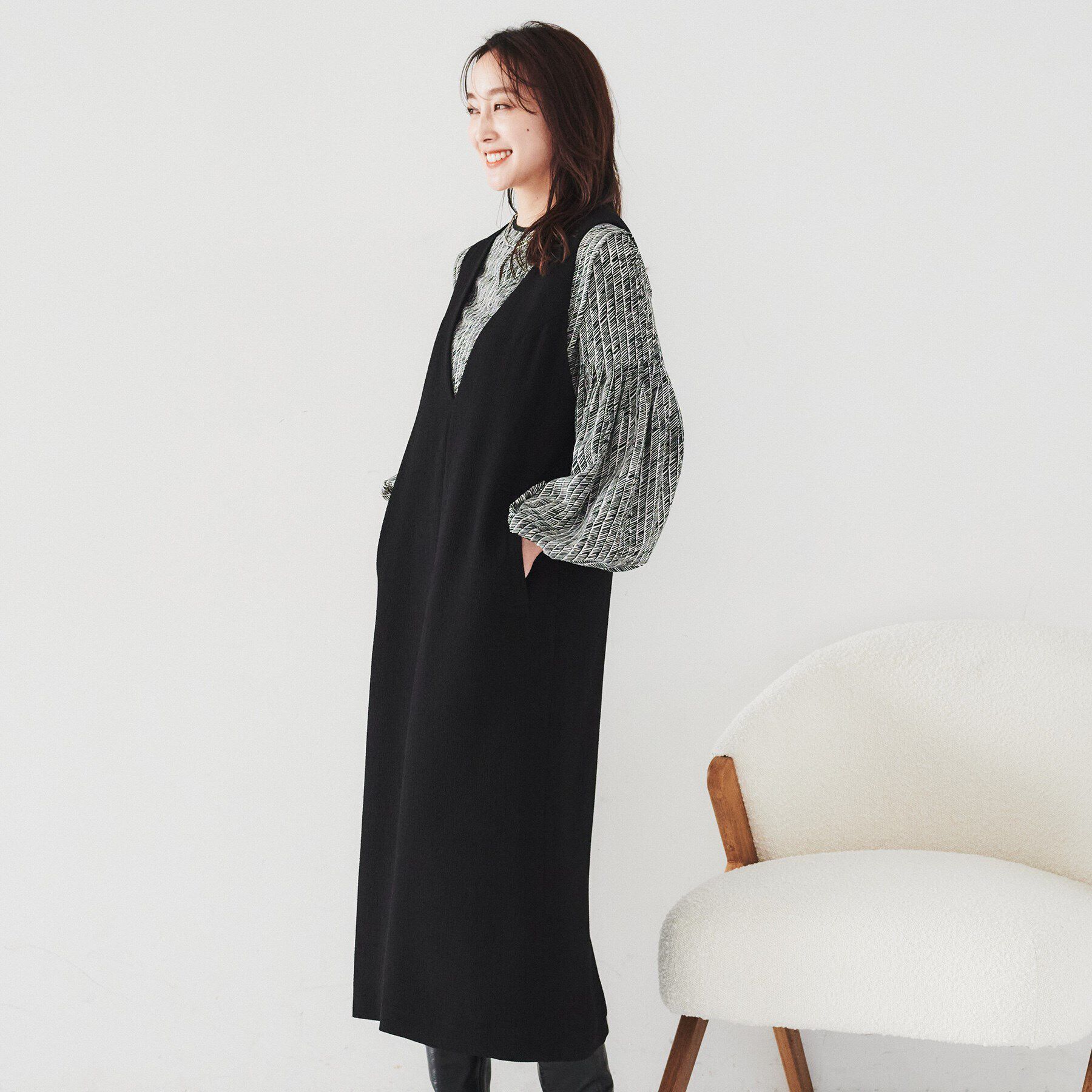 UNTITLED「【凹凸素材/セットアップ可】クレープダブル イージージャンパースカート」|ワンピース|