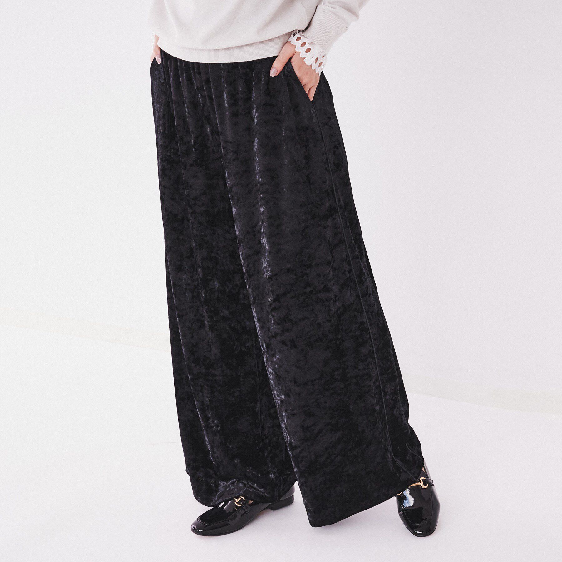 UNTITLED「【ウエストゴム/洗える】クラッシュベロア ワイドパンツ」|その他|ブラック(019)