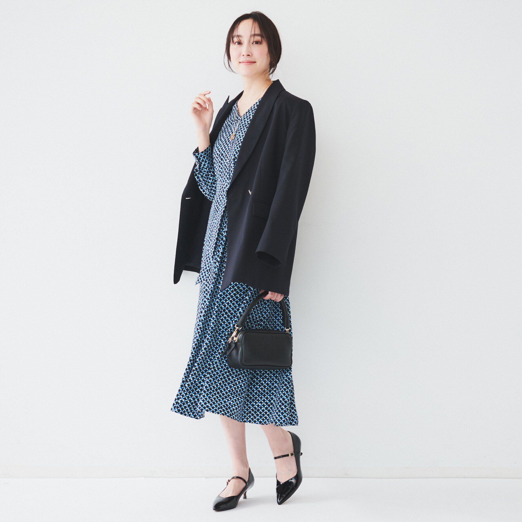 UNTITLED「【きれいめ／オフィス】スクエアジオメトリック柄ワンピース」|ワンピース|