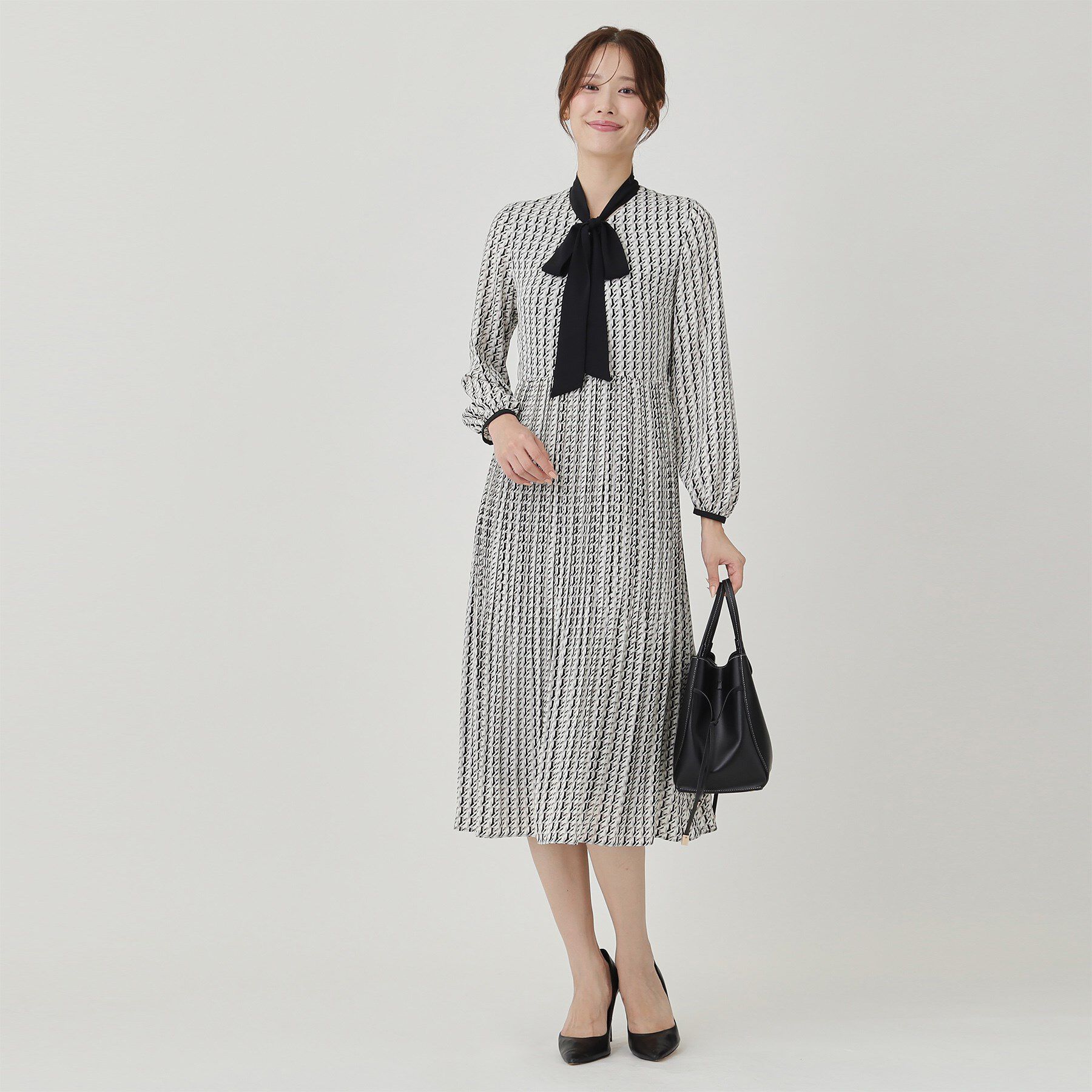 COUP DE CHANCE「【ボウ取外し可】幾何柄プリーツワンピース」|ワンピース|