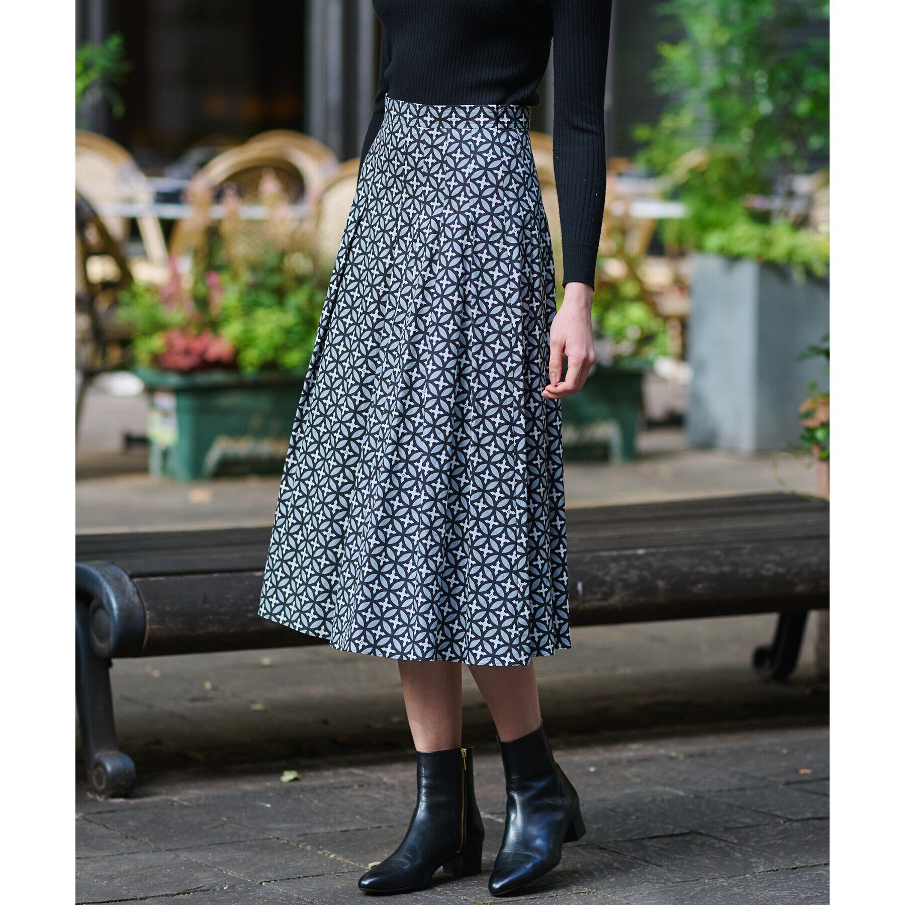 DRESSTERIOR「オーバーラップサークルタックスカート」|スカート|