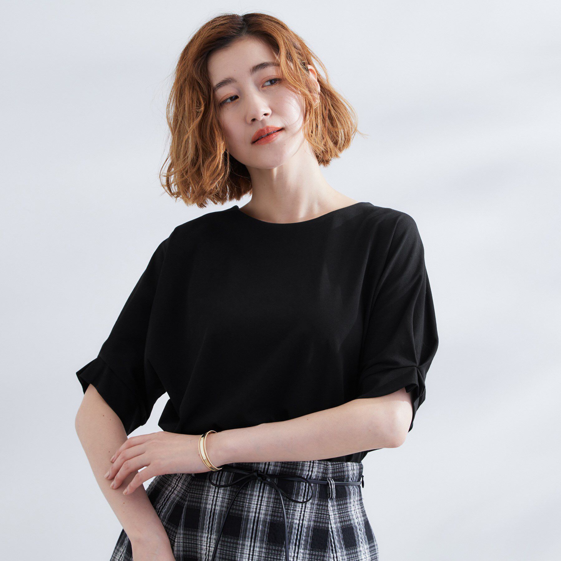 grove「【UVカット/ひんやり/二の腕カバー】タックドルマンプルオーバー」|Tシャツ・カットソー|ブラック(019)