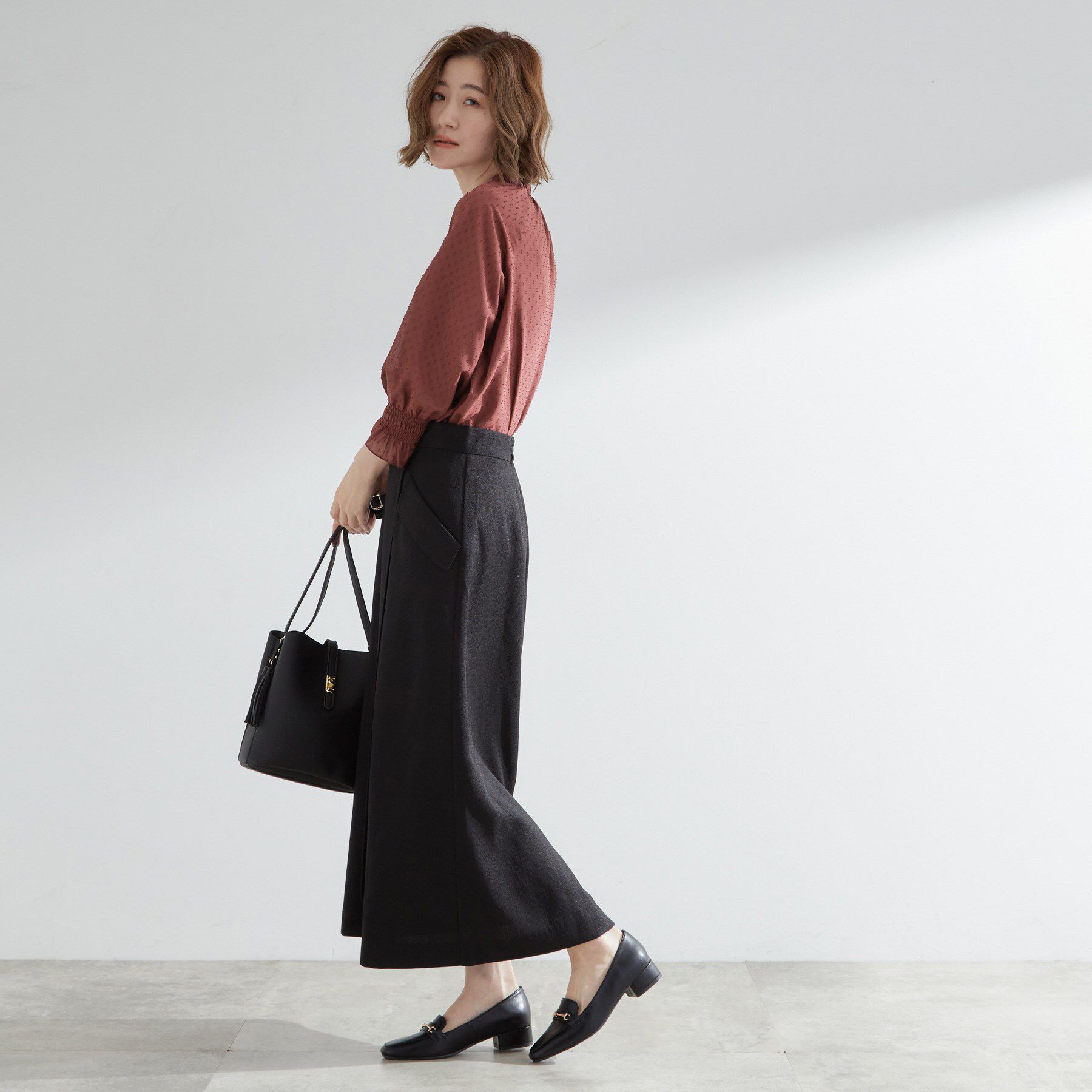 grove「衿もとすっきり一枚で映える 涼しげ秋色チェックブラウス」|シャツ・ブラウス|