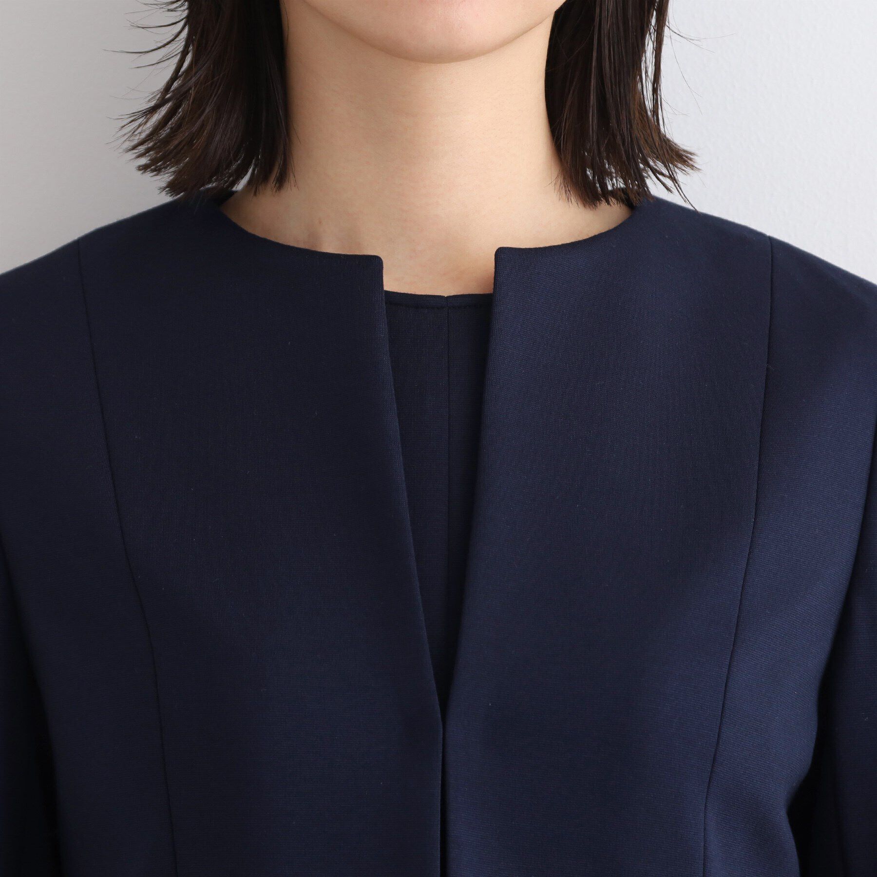 INDIVI「【定番スーツ／ジャージ素材】ウエスト切り替えノーカラージャケット」|スーツ|