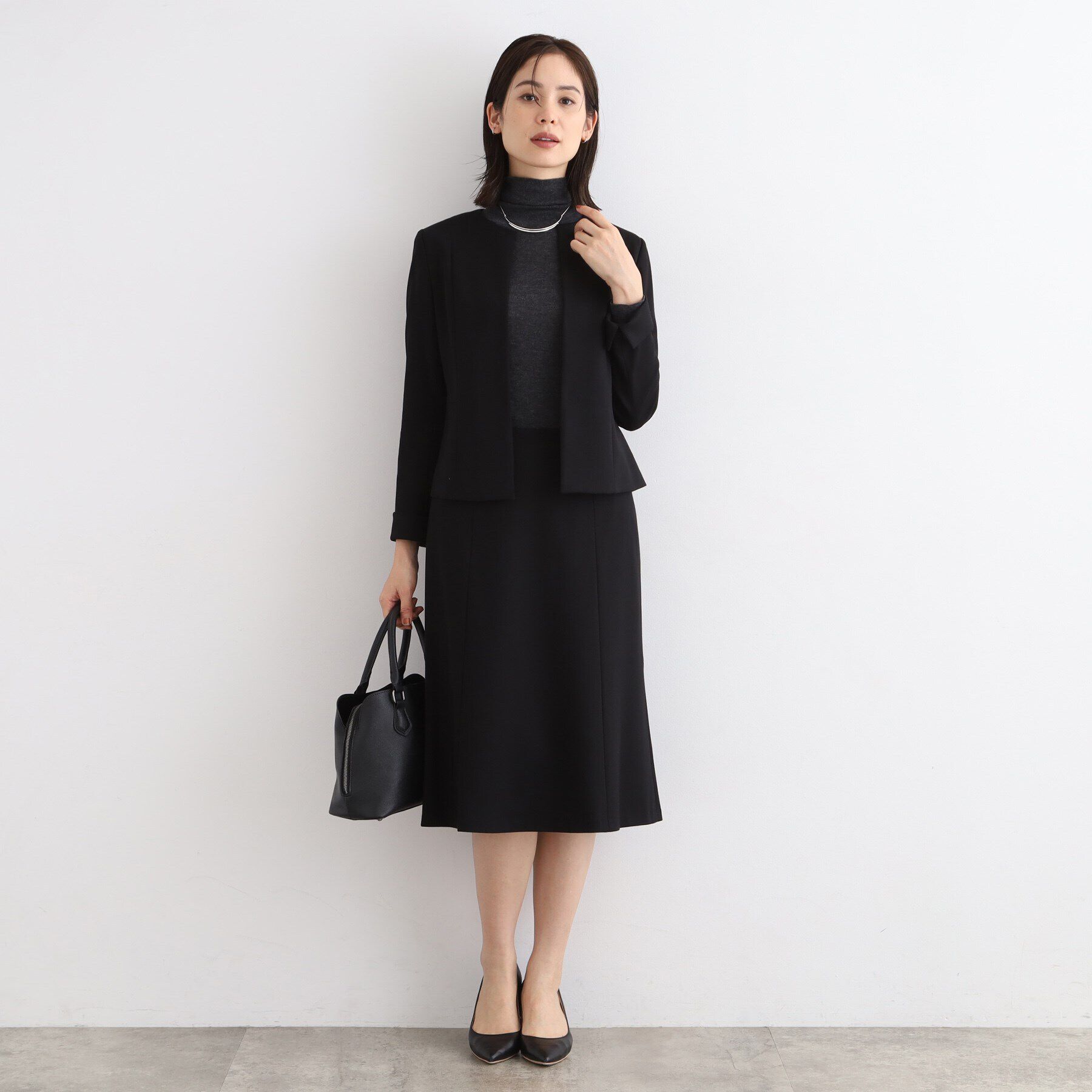 INDIVI「【定番スーツ／ジャージ素材】ウエスト切り替えノーカラージャケット」|スーツ|