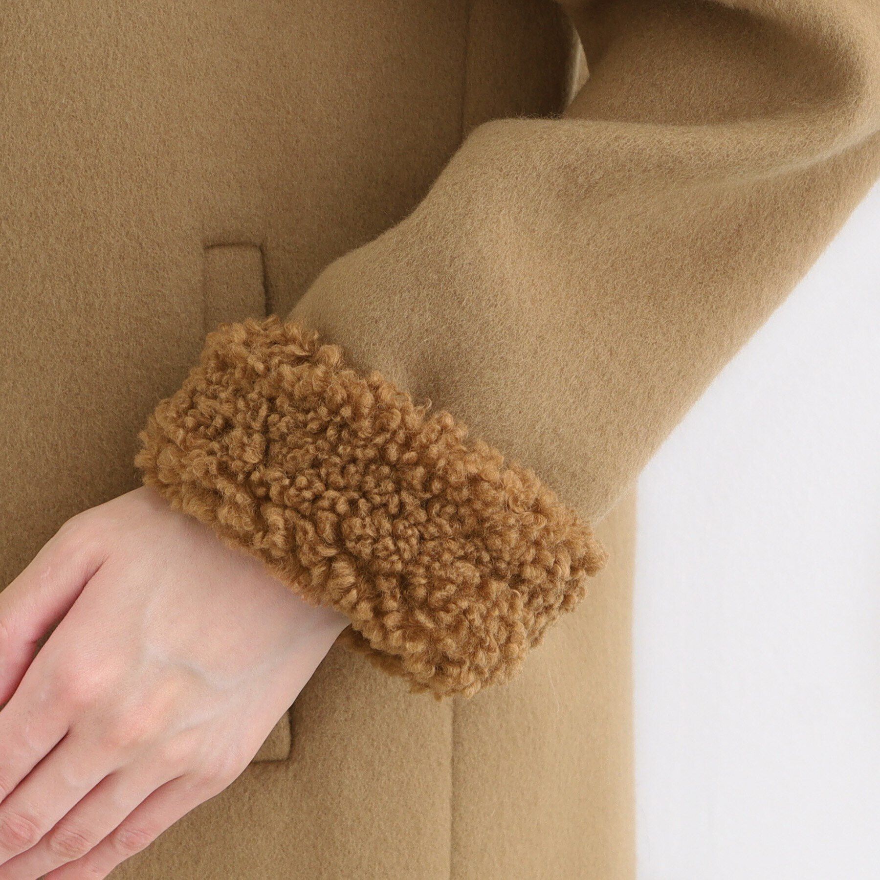 INDIVI「【トレンド◎】カーリーフェイクファーロングウール混コート」|ステンカラーコート|