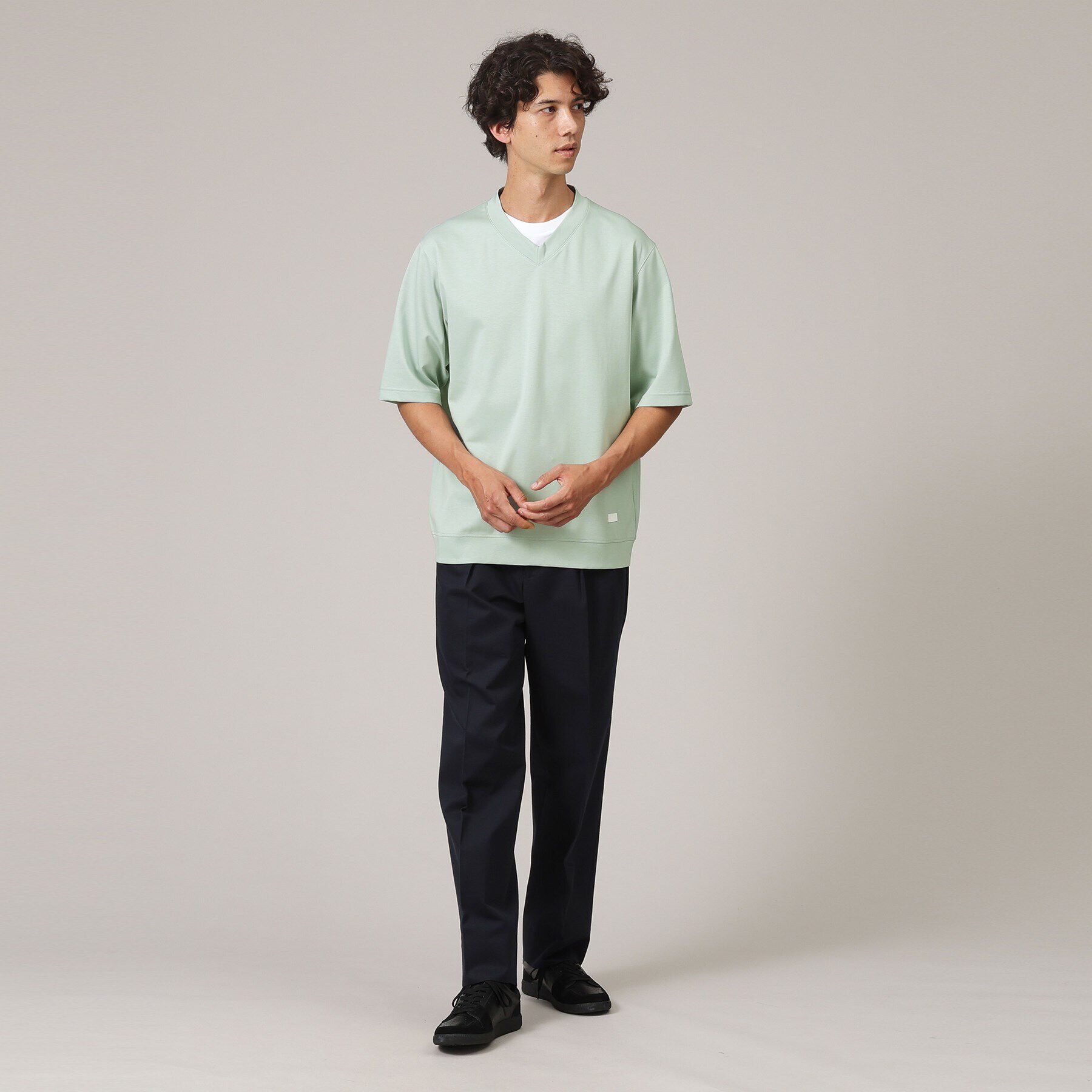 TAKEO KIKUCHI「Vネック フェイクレイヤード カットソー」|Tシャツ・カットソー|