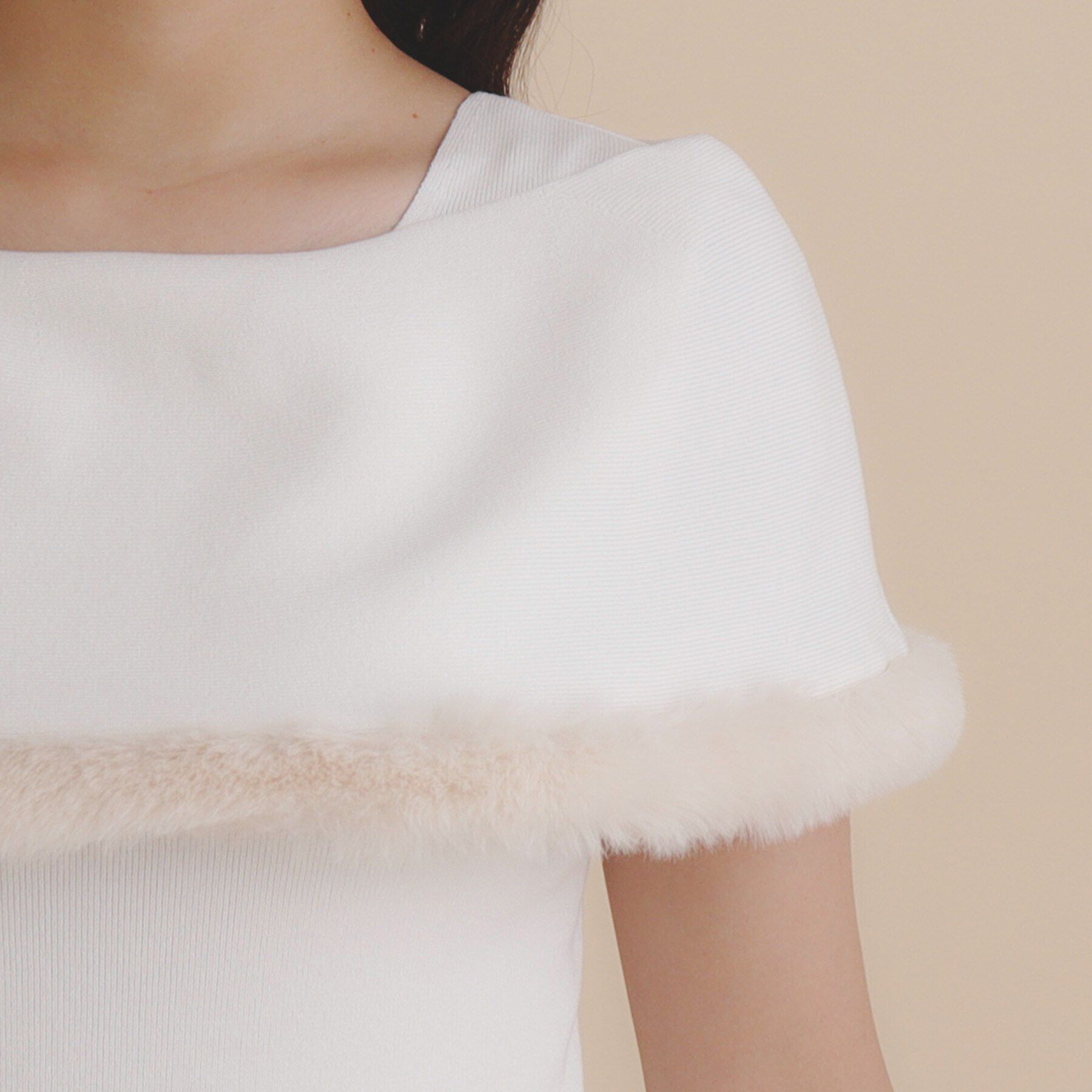 index「《美人百花掲載》ファートリミングケープニット【洗濯機洗い可】」|ニット・セーター|