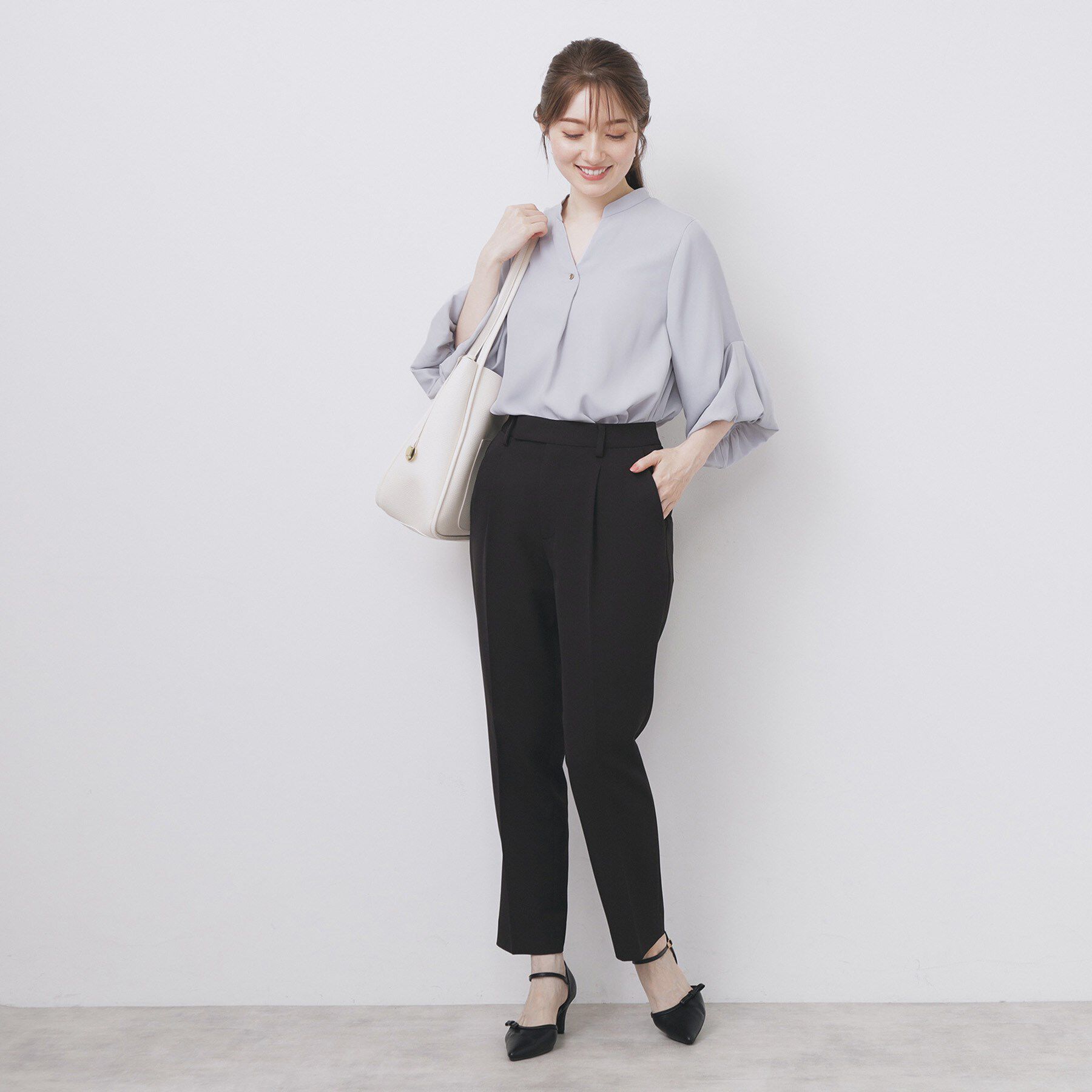 index「スキッパーバルーンスリーブブラウス【洗濯機洗い可/イージーアイロン】」|シャツ・ブラウス|